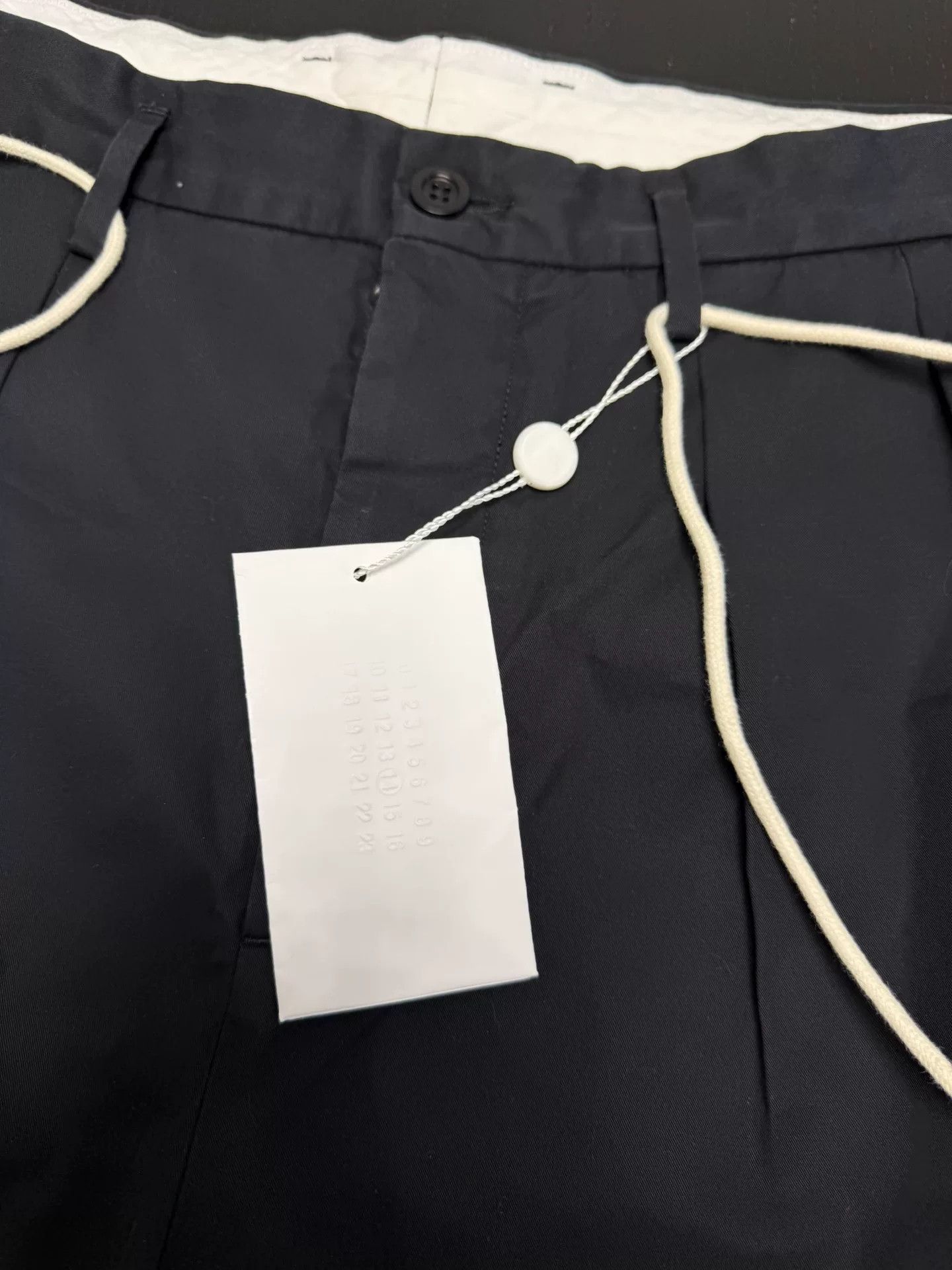 Maison Margiela Maison Margiela 7/10 Casual Cropped Pants Size US 32 / EU 48 - 3 Thumbnail