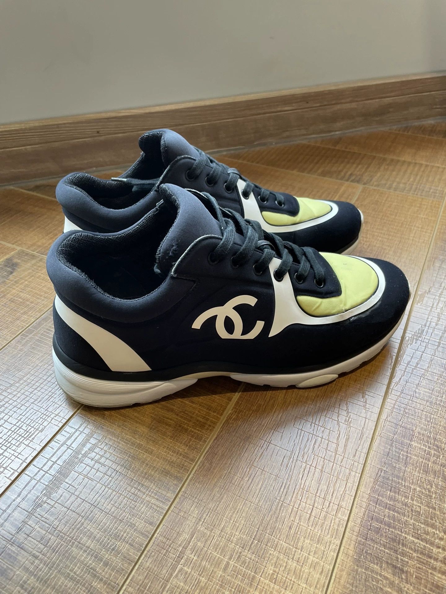 Chanel Chanel Low-Top Sneakers Size US 9 / EU 42 - 3 Thumbnail