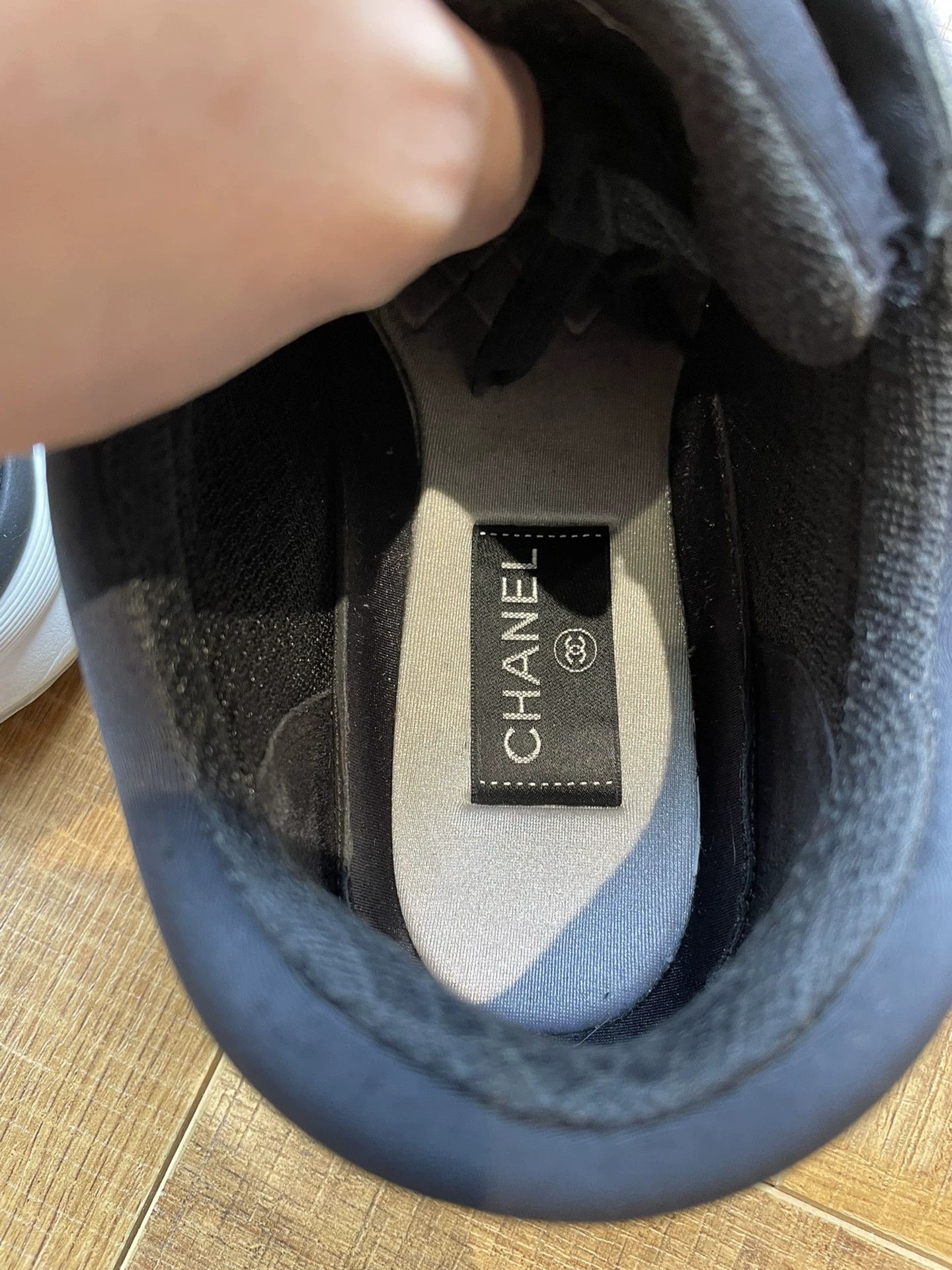 Chanel Chanel Low-Top Sneakers Size US 9 / EU 42 - 5 Thumbnail