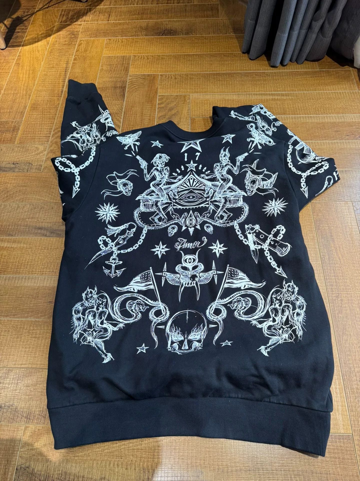 Givenchy Givenchy Printed Crewneck Casual Sweatshirt Size US M / EU 48-50 / 2 - 9 Thumbnail