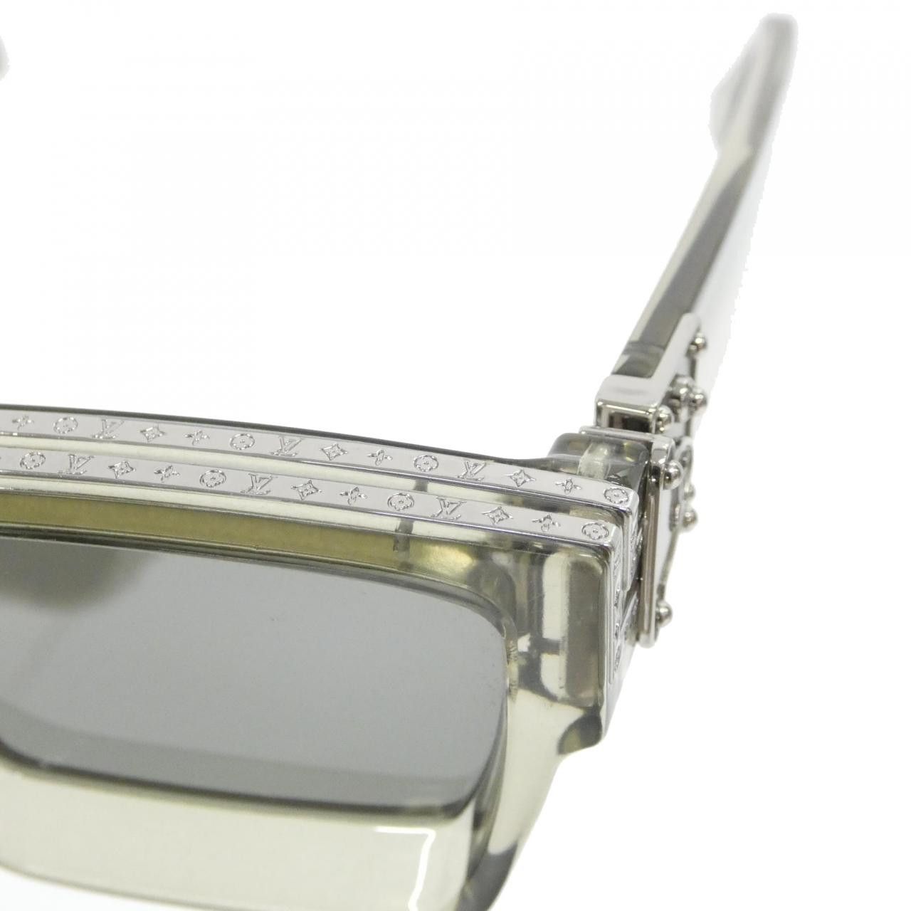 Louis Vuitton Louis Vuitton 1.1 Millionaire Sunglasses  display picture 1
