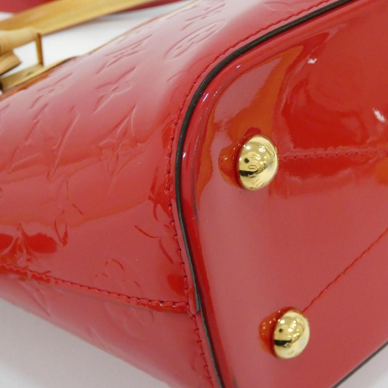 Louis Vuitton Louis Vuitton Louis Vuitton Montaigne Vernis Bag Plastic / Synthetic Handbag M90165 DUTY FREE for USA Size ONE SIZE - 3 Thumbnail