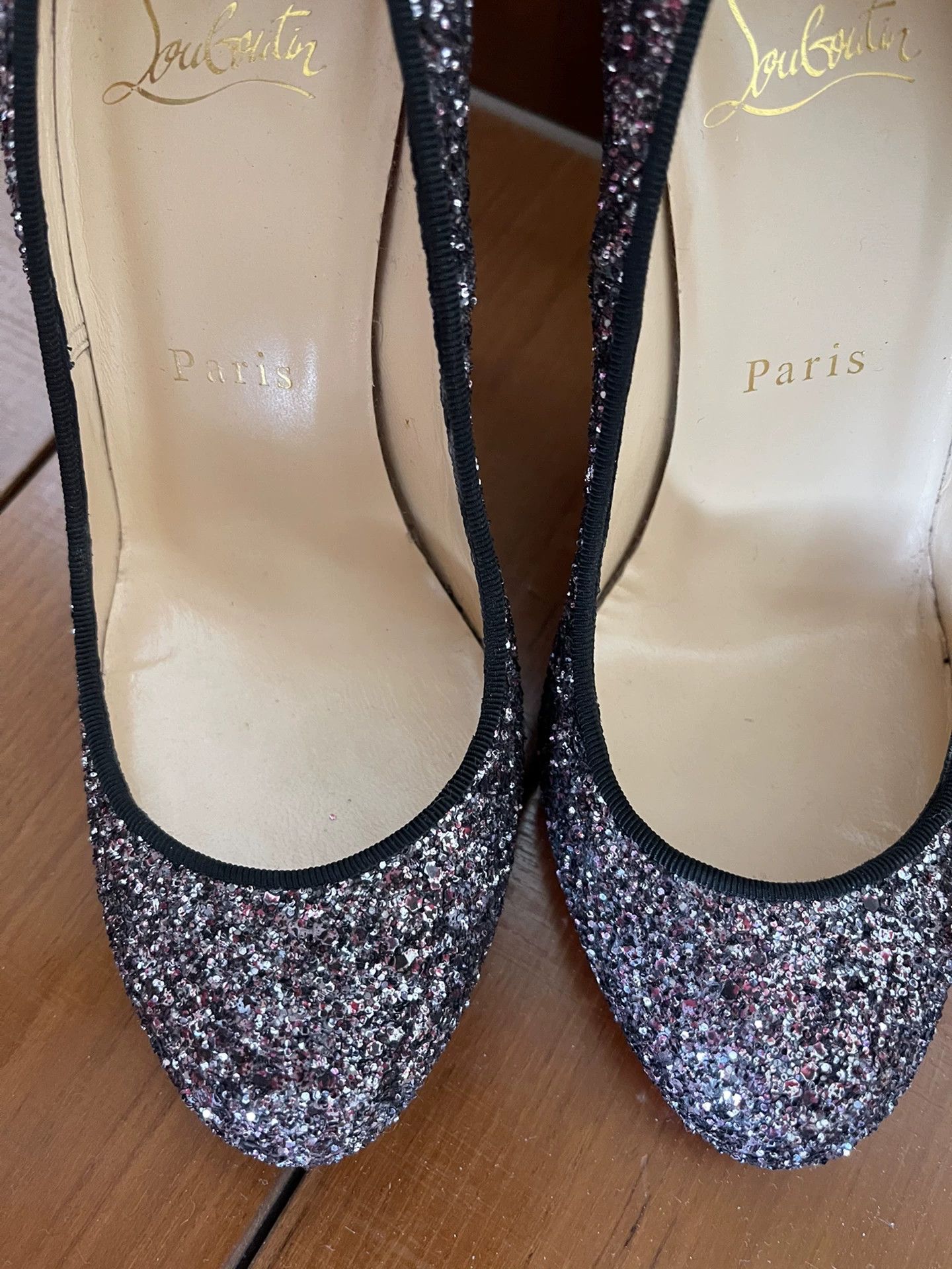 Christian Louboutin Christian Louboutin Red Sole Sequin Heels Size US 5 / IT 35 - 6 Thumbnail