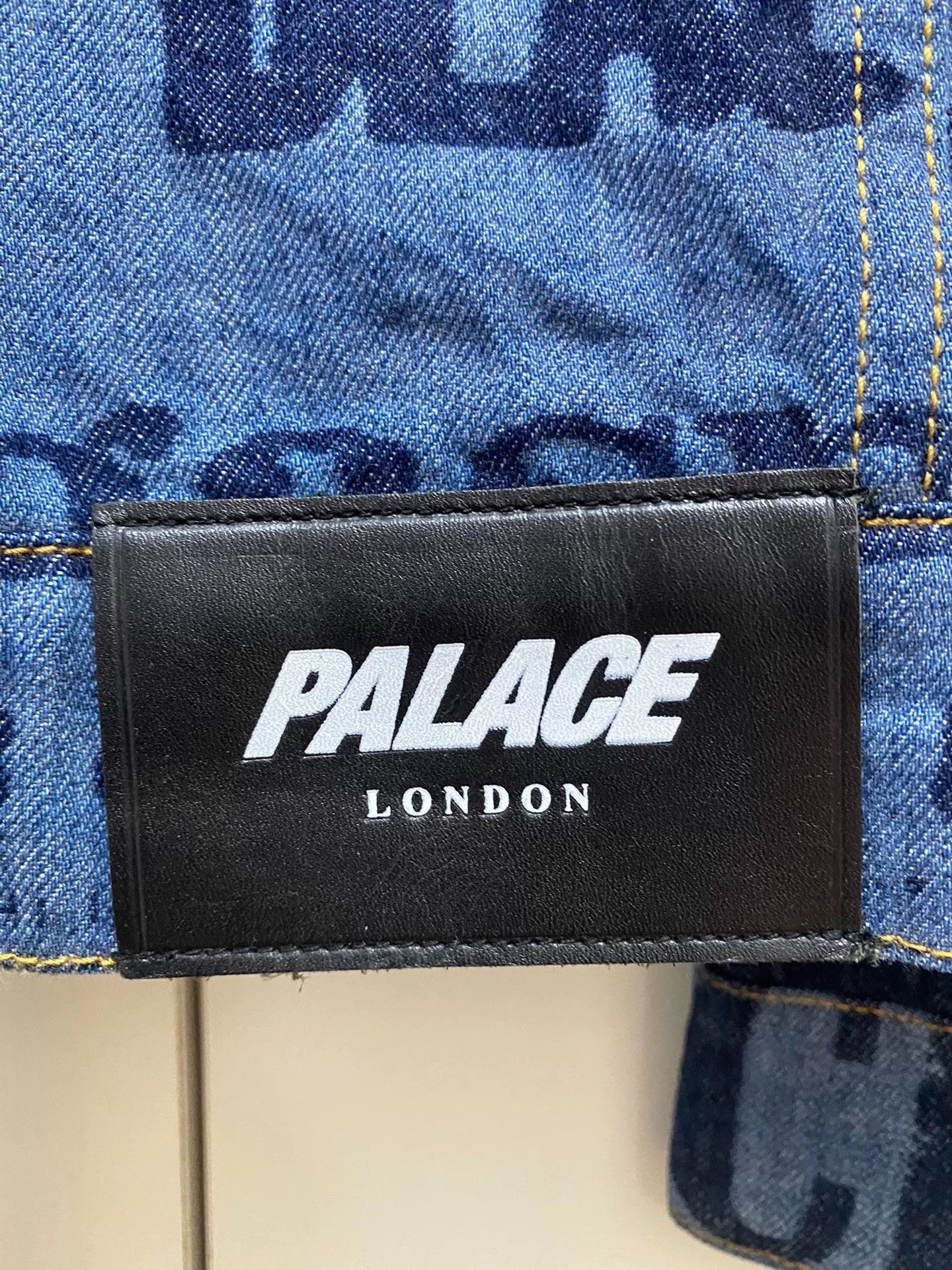 Palace Palace All-Over Logo Denim Jacket Size US M / EU 48-50 / 2 - 6 Thumbnail