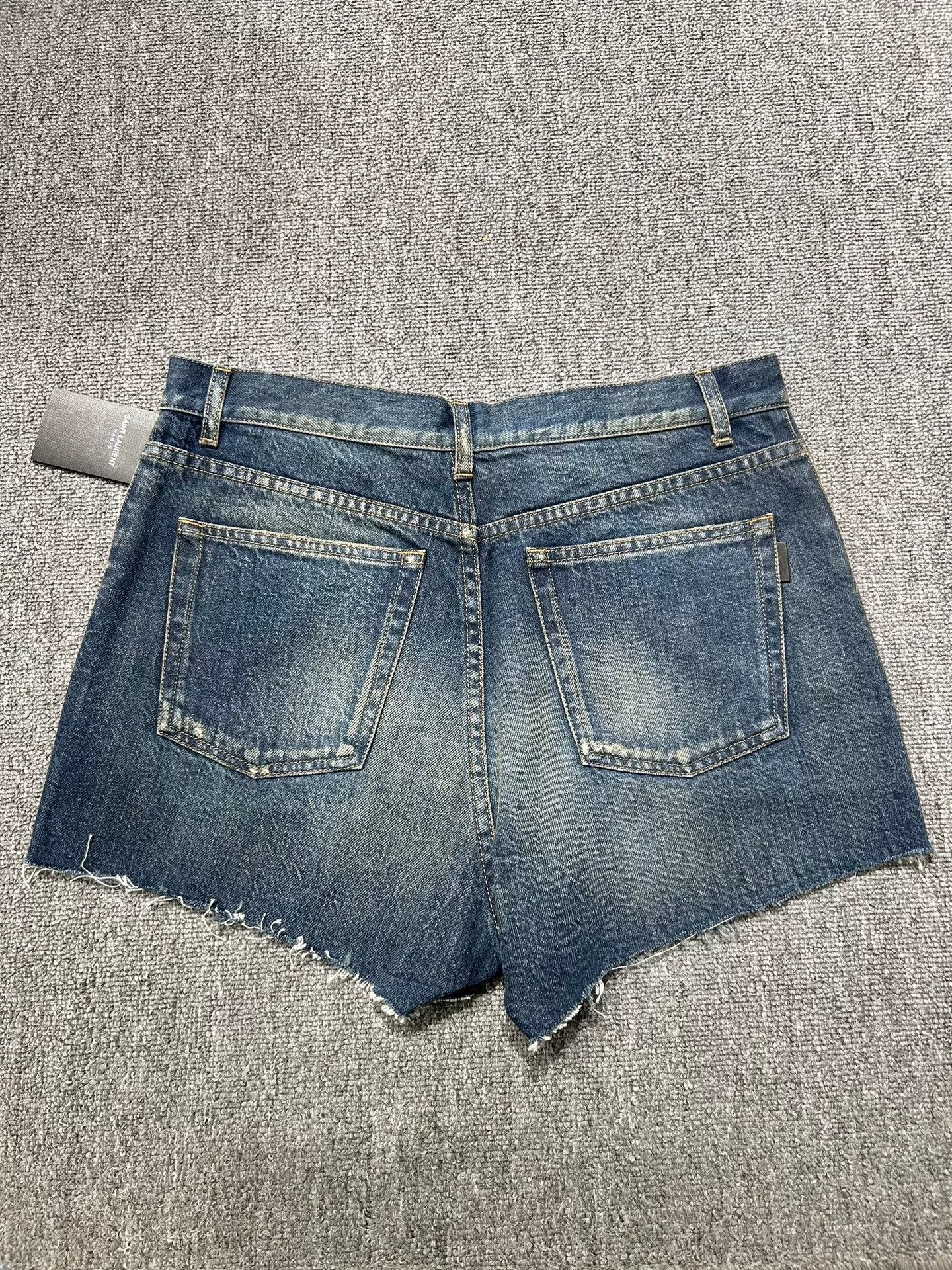 Saint Laurent Paris Saint Laurent Denim Shorts Size 27" / US 4 / IT 40 - 4 Thumbnail