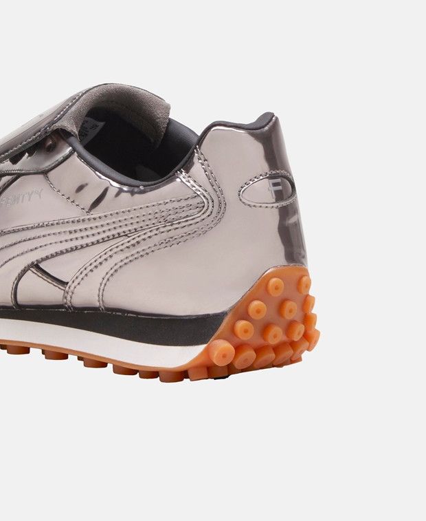 Puma AVANTI C FENTY Indoor football shoes Size US 6 / EU 39 - 2 Thumbnail