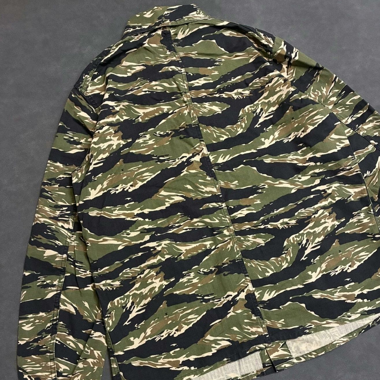 Needles Needles 25SS Coverall Tiger Camo Jacket Size US XS / EU 42 / 0 - 4 Thumbnail