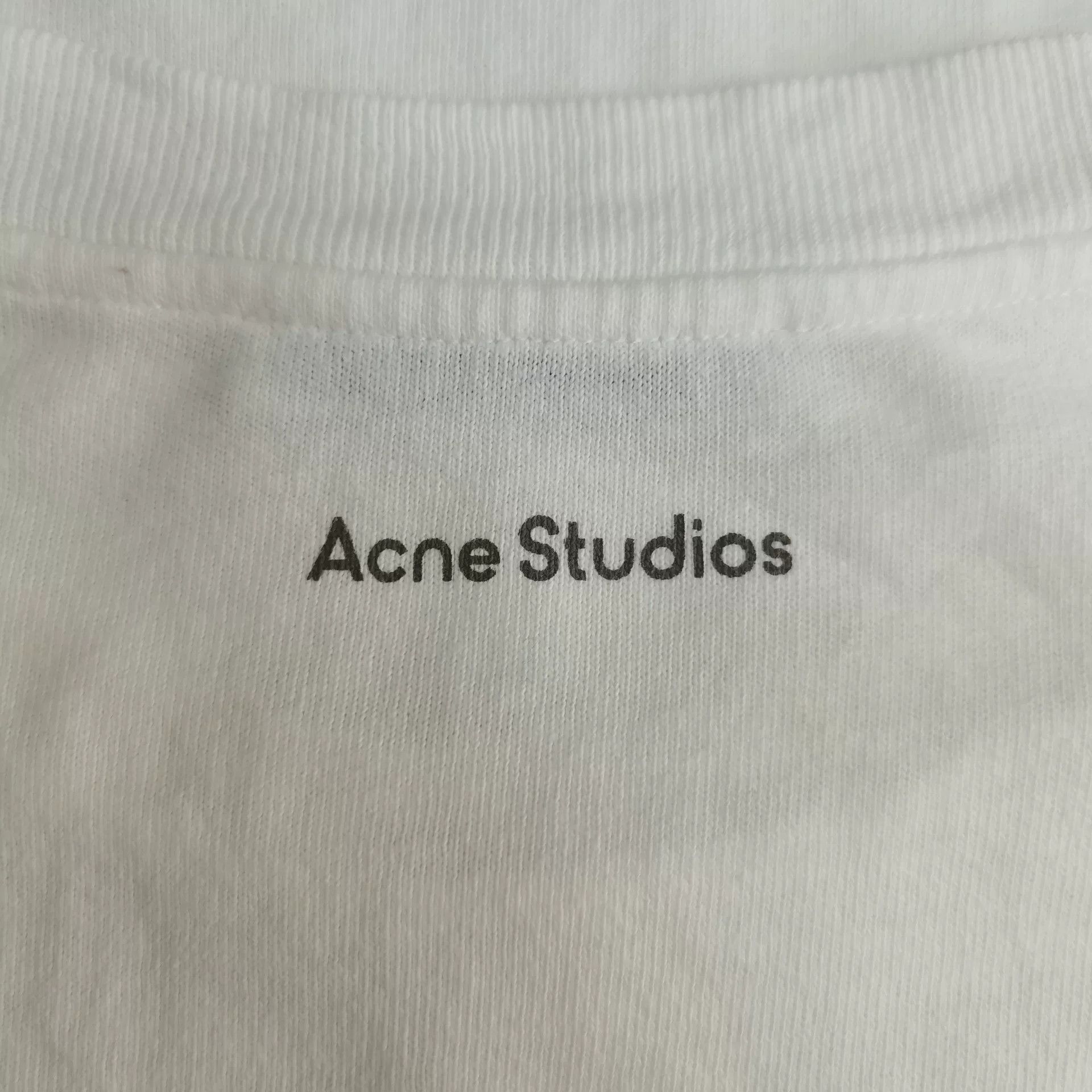 Acne Studios Acne Studios Distressed Print Short-Sleeve Tee Size US L / EU 52-54 / 3 - 4 Thumbnail