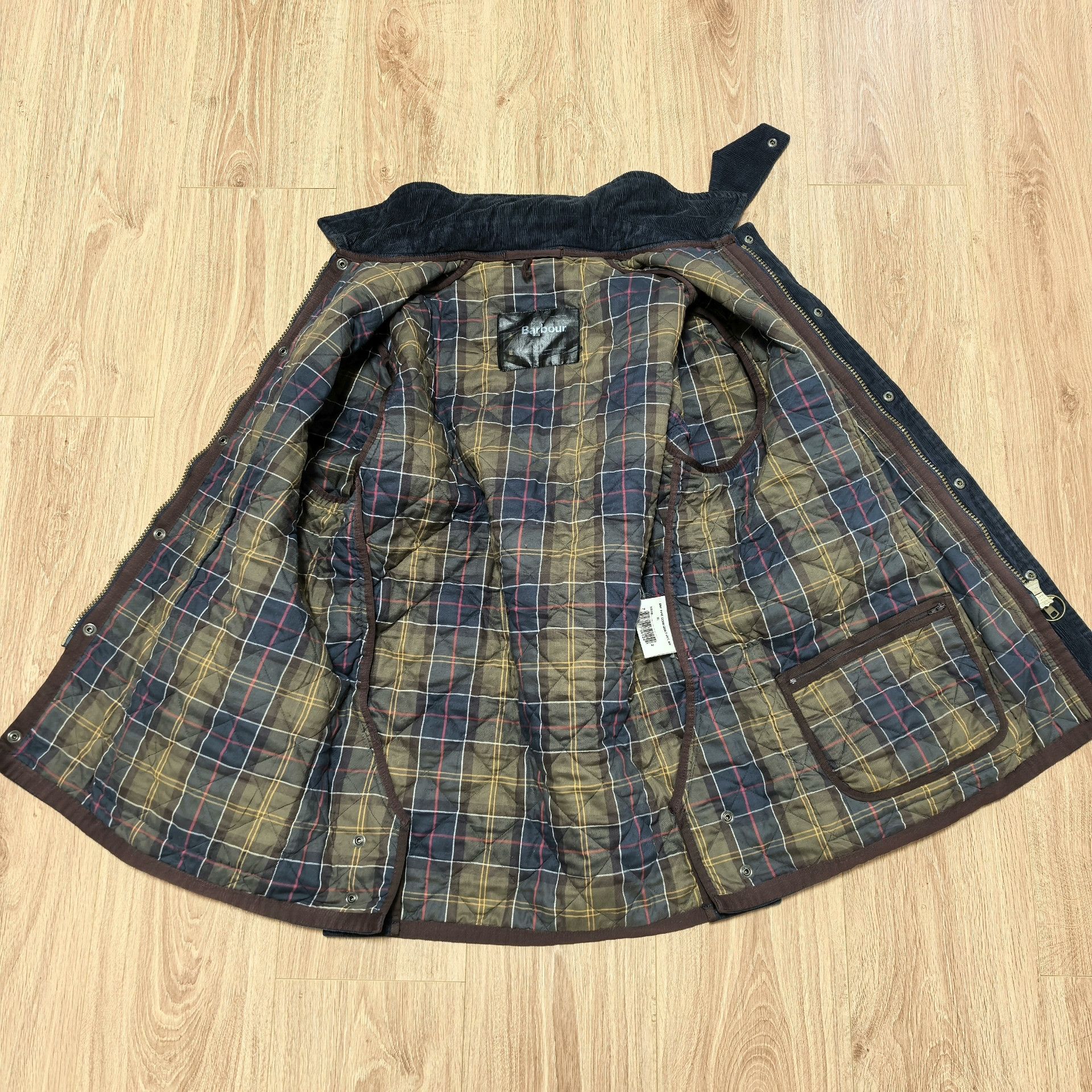 Barbour Barbour English Corduroy Quilted Jacket Size US XL / EU 56 / 4 - 6 Thumbnail