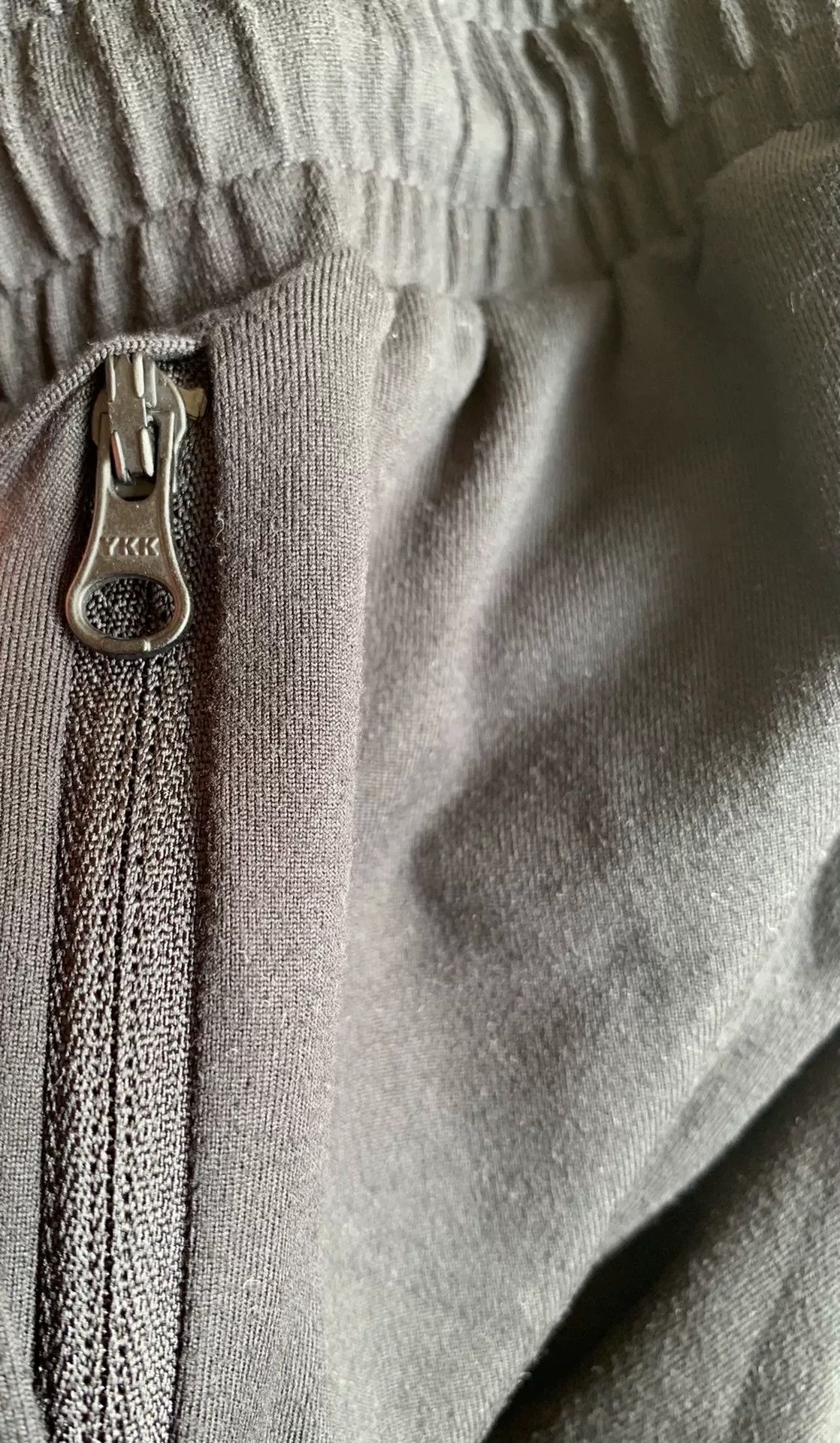 Alo Yoga Alo Yoga Conquer Revitalize Pant Size US 32 / EU 48 - 8 Thumbnail