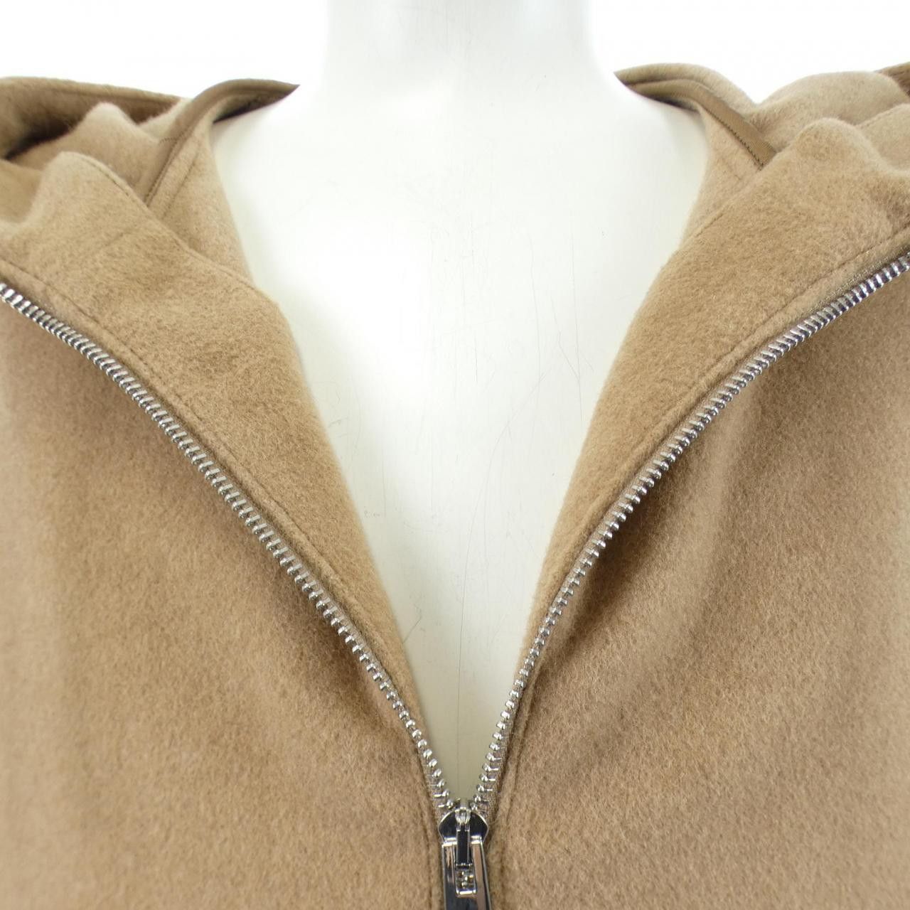 Prada Prada Prada Triangle Logo Camel Jacket Textile Outerwear SGC590 SOOO 15J6 DUTY FREE for USA Size ONE SIZE - 5 Thumbnail