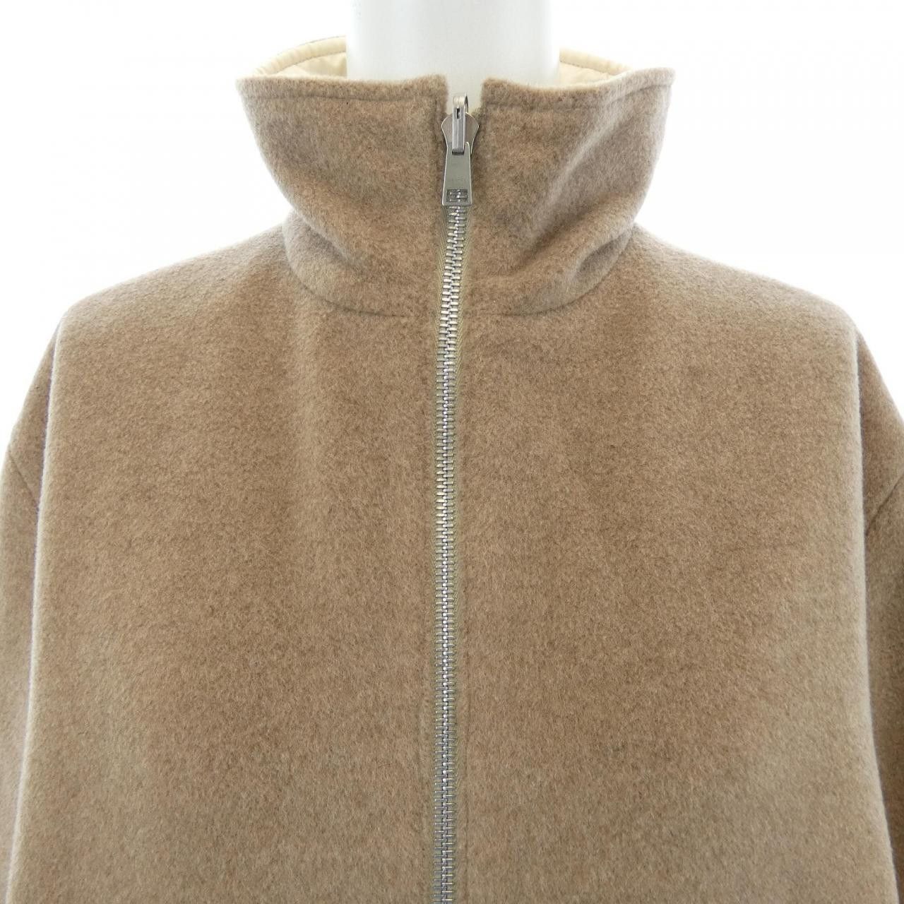 Hermes Hermes Hermès CHEVAL Twillene Silk Cashmere Polyester Coat Textile Outerwear DUTY FREE for USA Size ONE SIZE - 7 Thumbnail