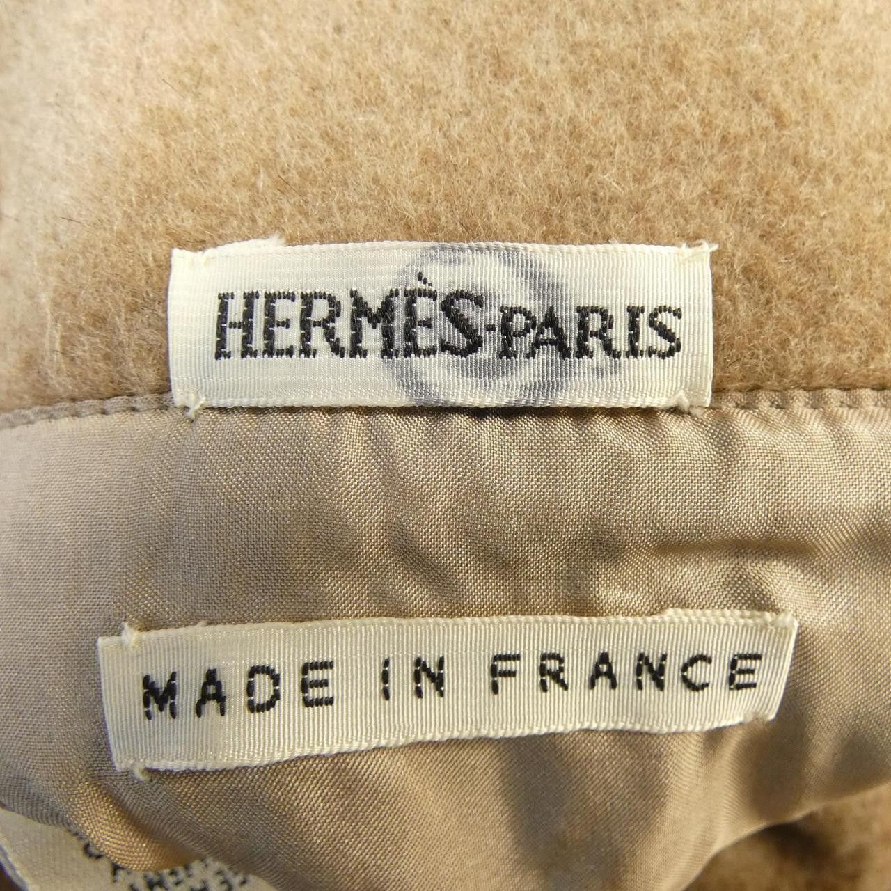 Hermes Hermes Hermès CHEVAL Twillene Silk Cashmere Polyester Coat Textile Outerwear DUTY FREE for USA Size ONE SIZE - 6 Thumbnail