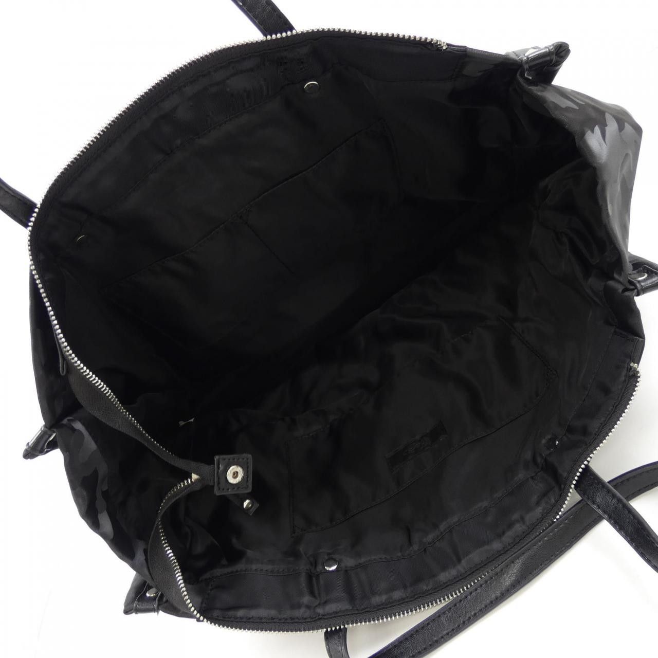 Other Other Dance With Dragon Bag Textile Travel Bag DUTY FREE for USA Size ONE SIZE - 6 Thumbnail
