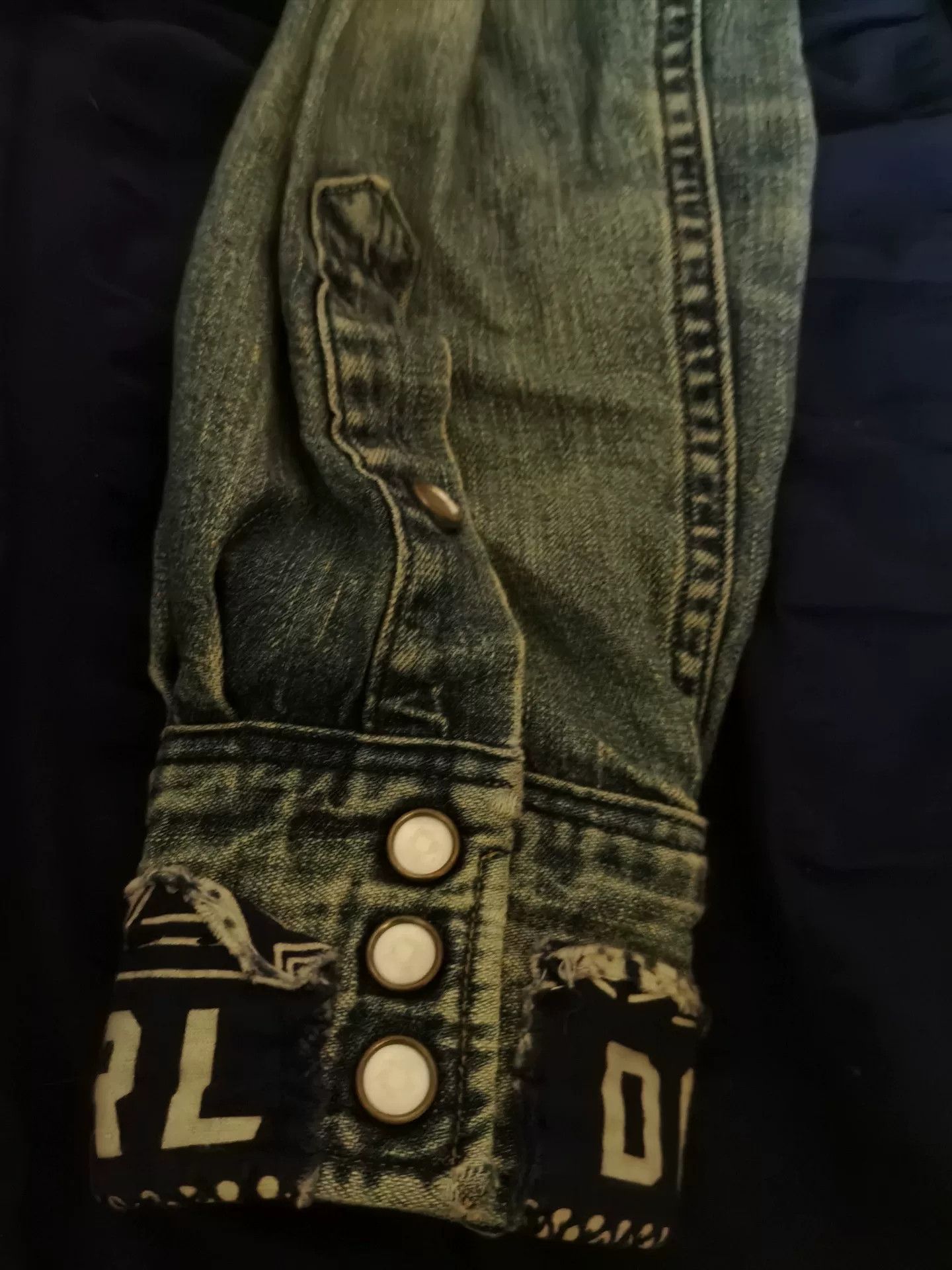 RRL Ralph Lauren RRL Vintage Patched Distressed Denim Shirt Size US M / EU 48-50 / 2 - 5 Thumbnail