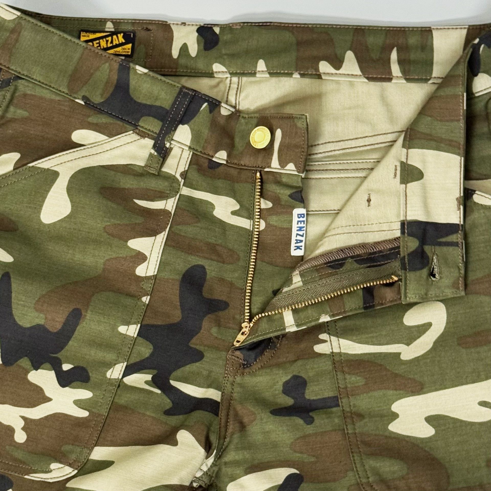 Bdg BDD Camouflage Vintage Bread Shorts Size US 31 - 6 Thumbnail