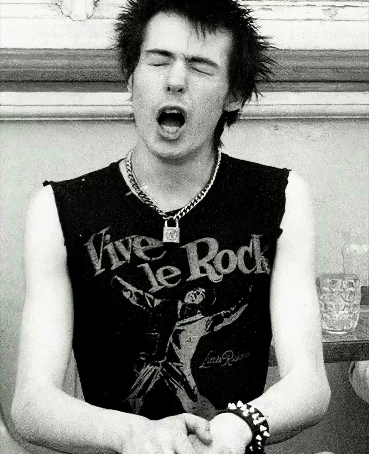 Malcolm McLaren Sex Pistols Sid Vicious Vintage 00s Tee Size US M / EU 48-50 / 2 - 6 Thumbnail