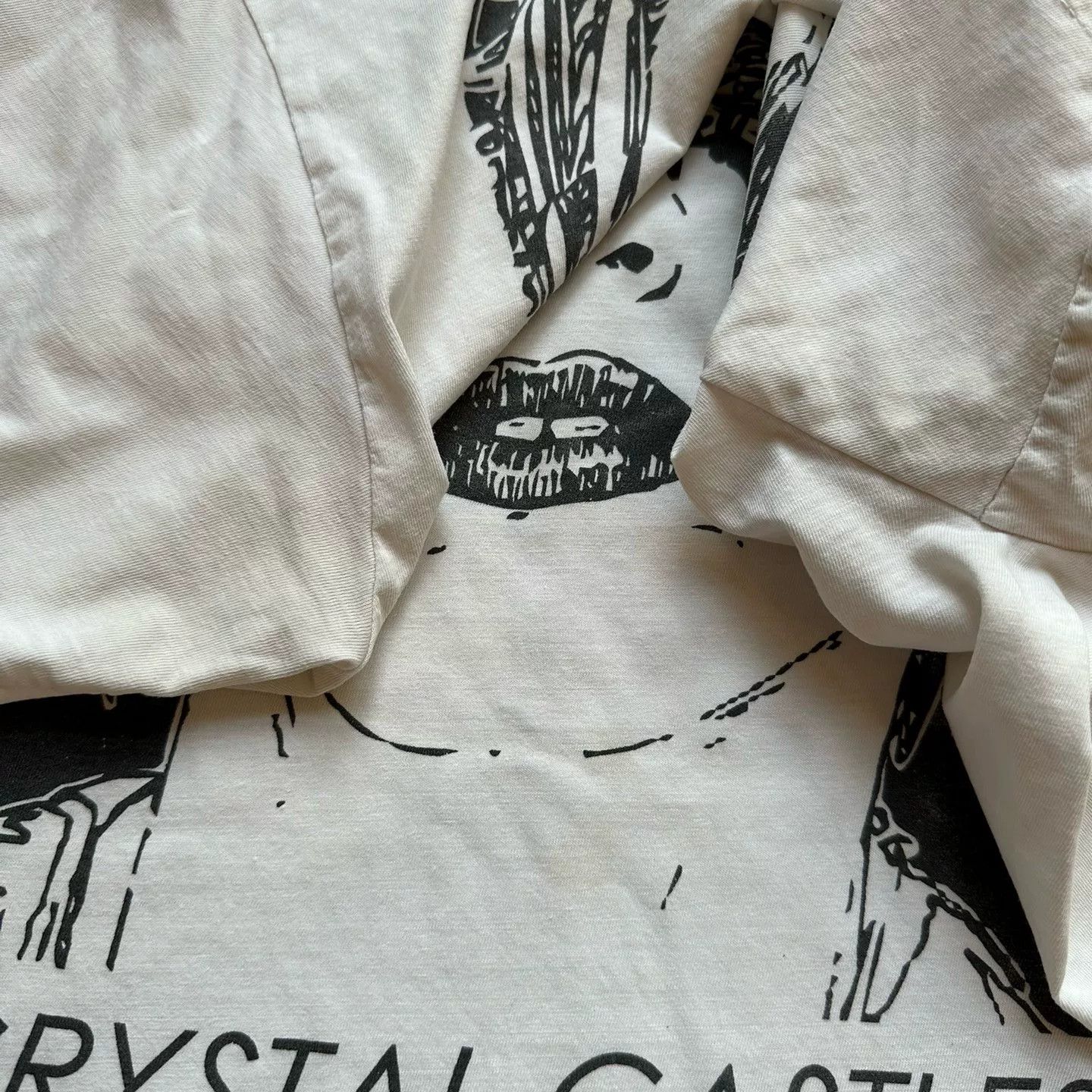 Vintage Vintage Crystal Castles Madonna Tee Size US M / EU 48-50 / 2 - 5 Thumbnail
