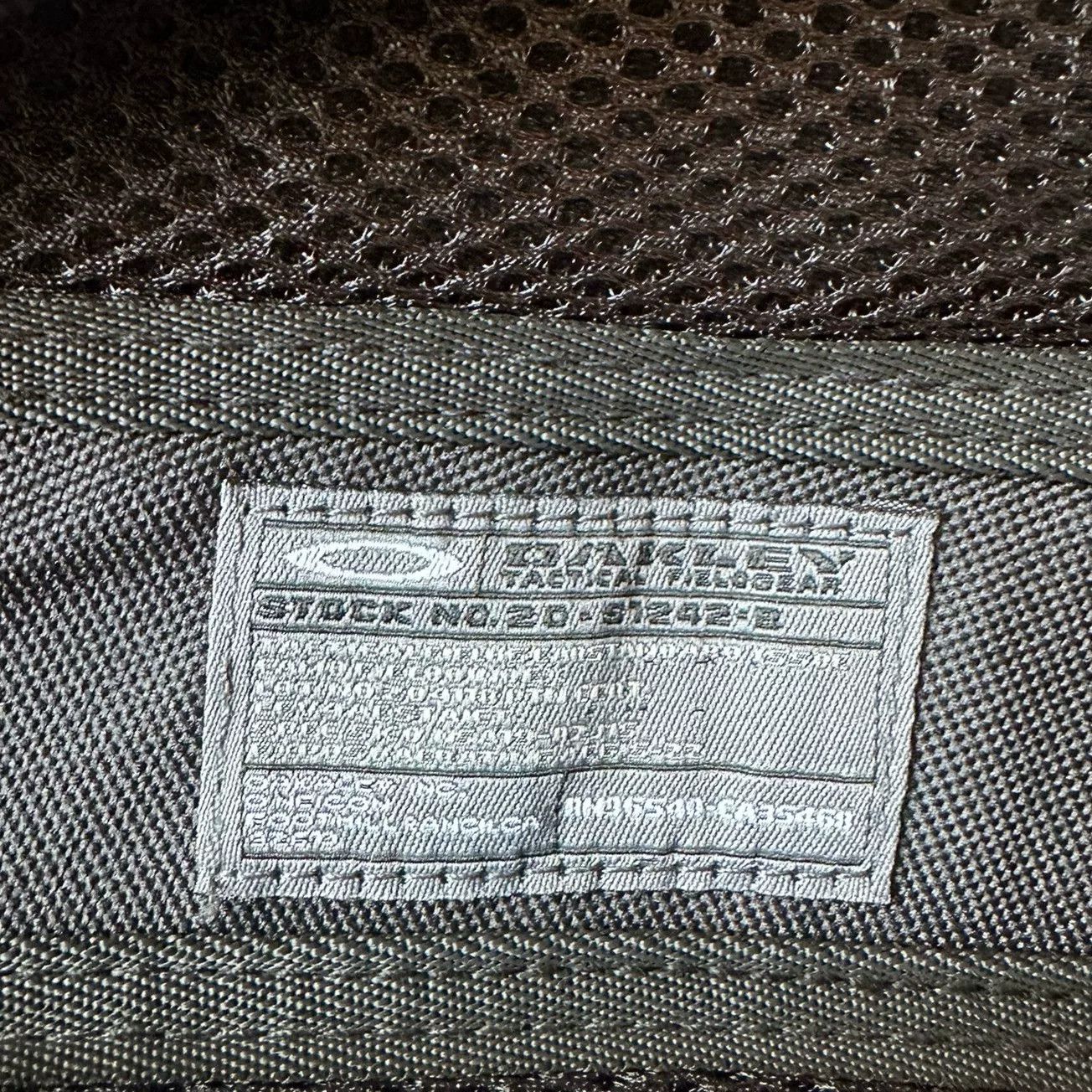 Vintage Vintage Oakley Tactical Backpack Archive Size ONE SIZE - 8 Thumbnail