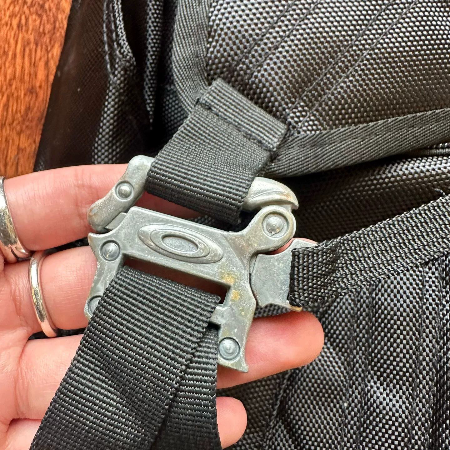 Vintage Vintage Oakley Tactical Backpack Archive Size ONE SIZE - 4 Thumbnail