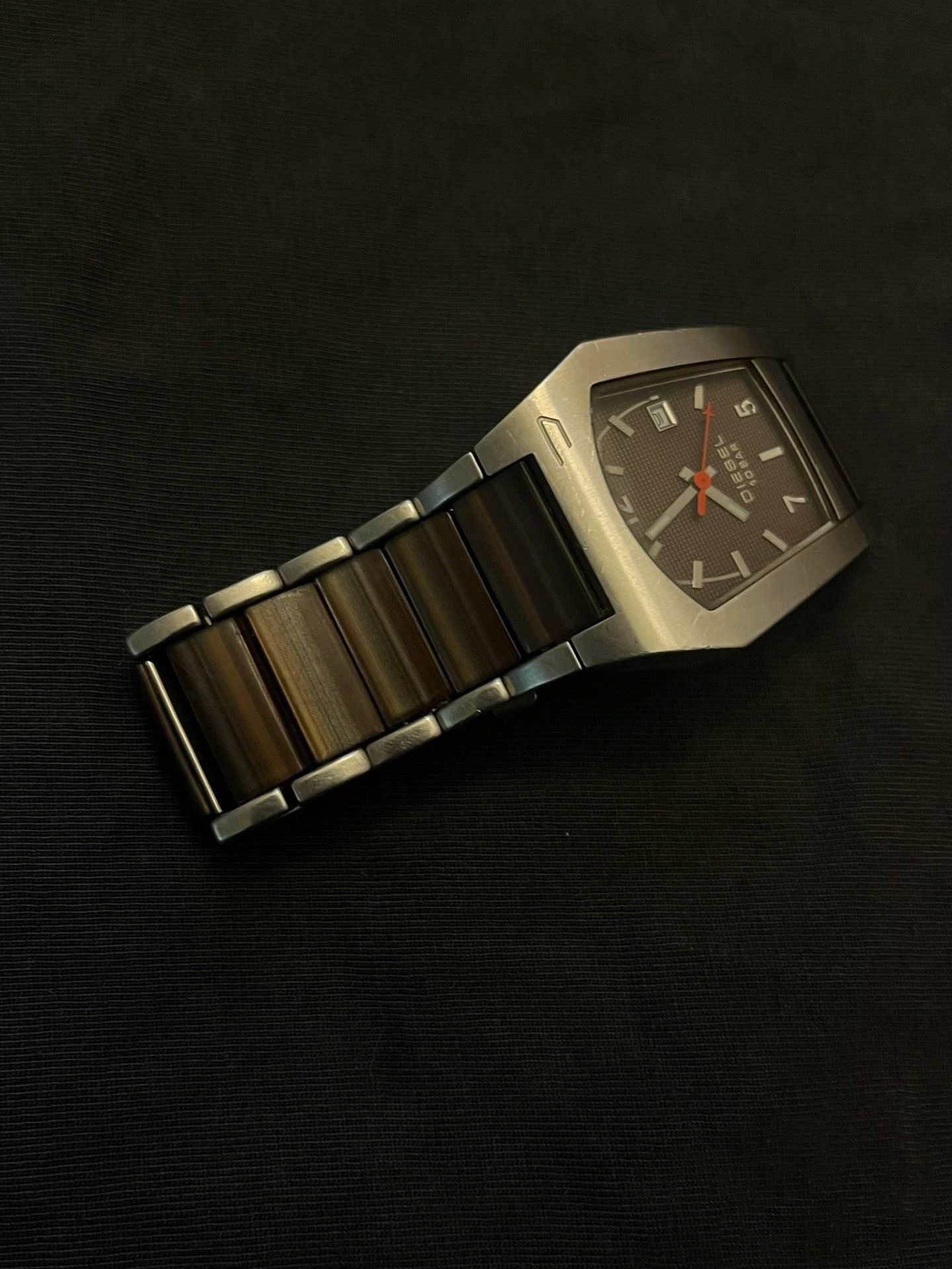 Diesel Diesel Vintage 00s Barrel Shield Watch Size ONE SIZE - 2 Thumbnail