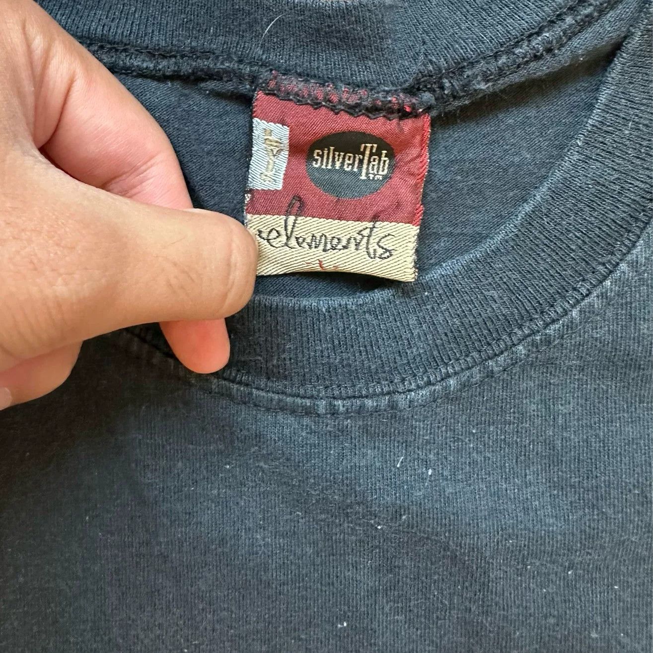 Vintage Vintage Levi's Faded Blank 90s Tee Size US M / EU 48-50 / 2 - 3 Thumbnail