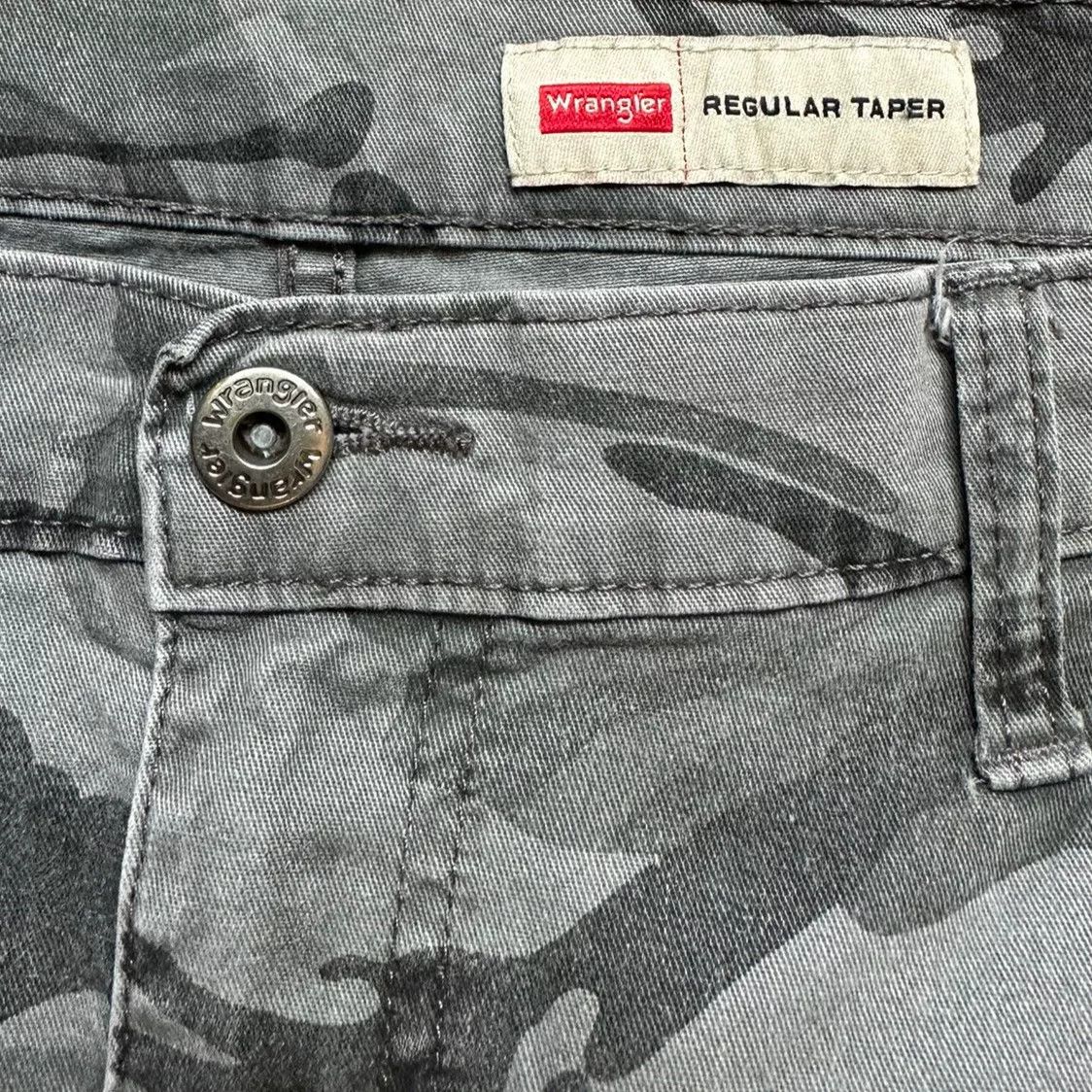 Vintage Vintage Wrangler Camo Cargo Work Pants Size US 26 / EU 42 - 3 Thumbnail