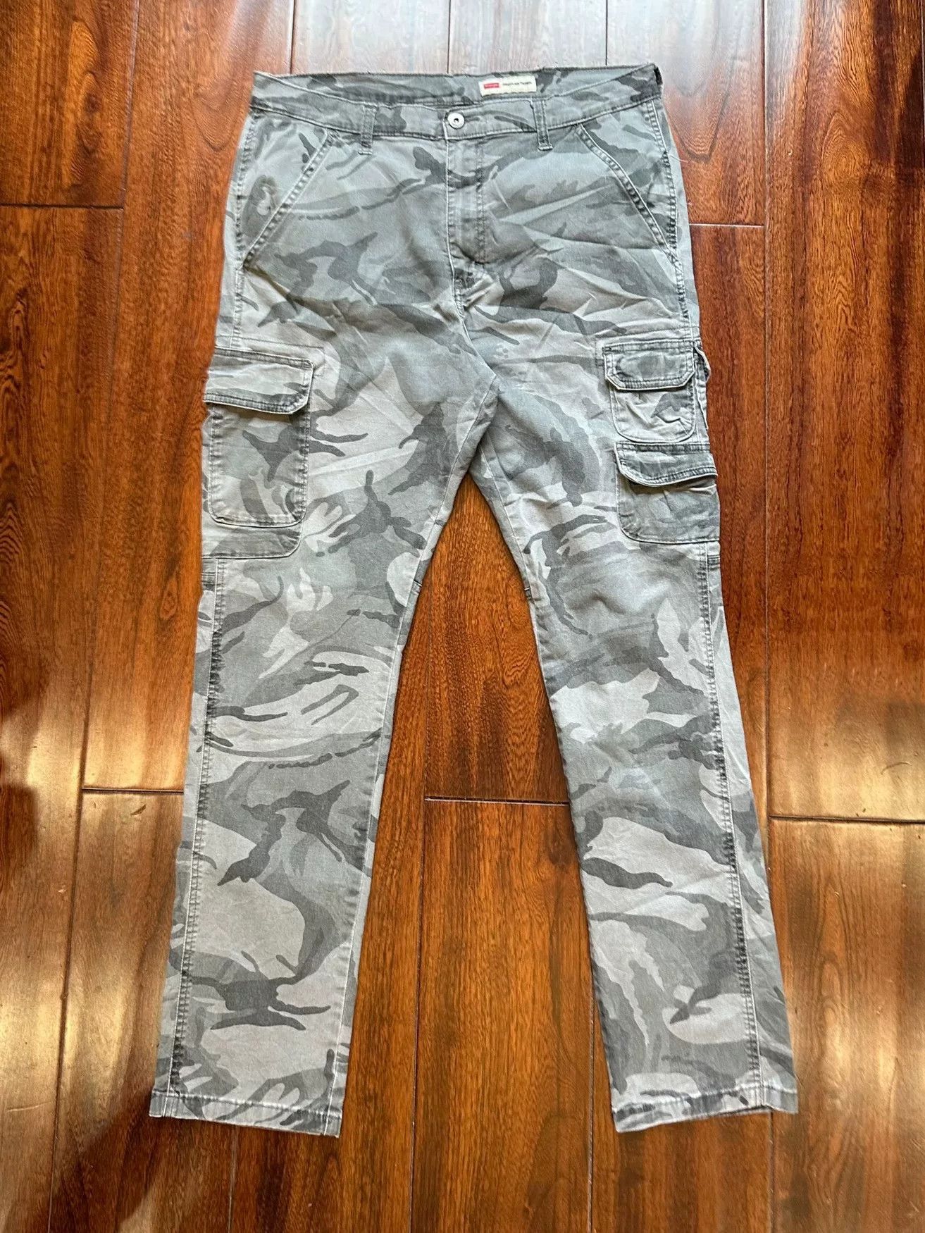 Vintage Vintage Wrangler Camo Cargo Work Pants Size US 26 / EU 42 - 2 Thumbnail
