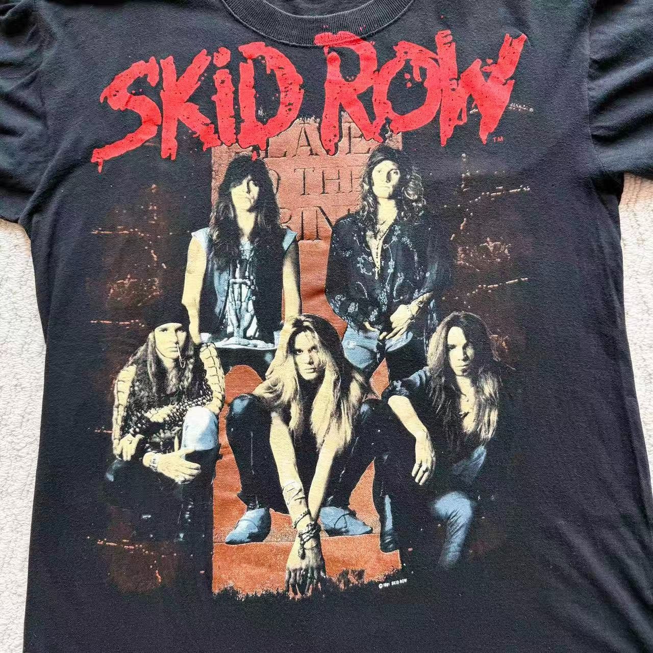 Vintage Vintage 1992 Skid Row Band Tee Size US M / EU 48-50 / 2 - 3 Thumbnail