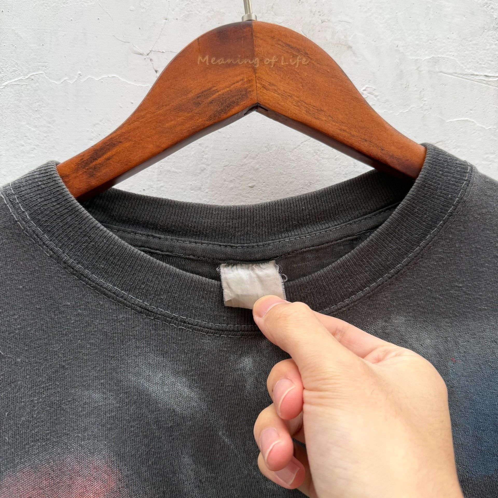 Vintage Vintage 90s Ligabue Faded Rock Tee Size US M / EU 48-50 / 2 - 3 Thumbnail