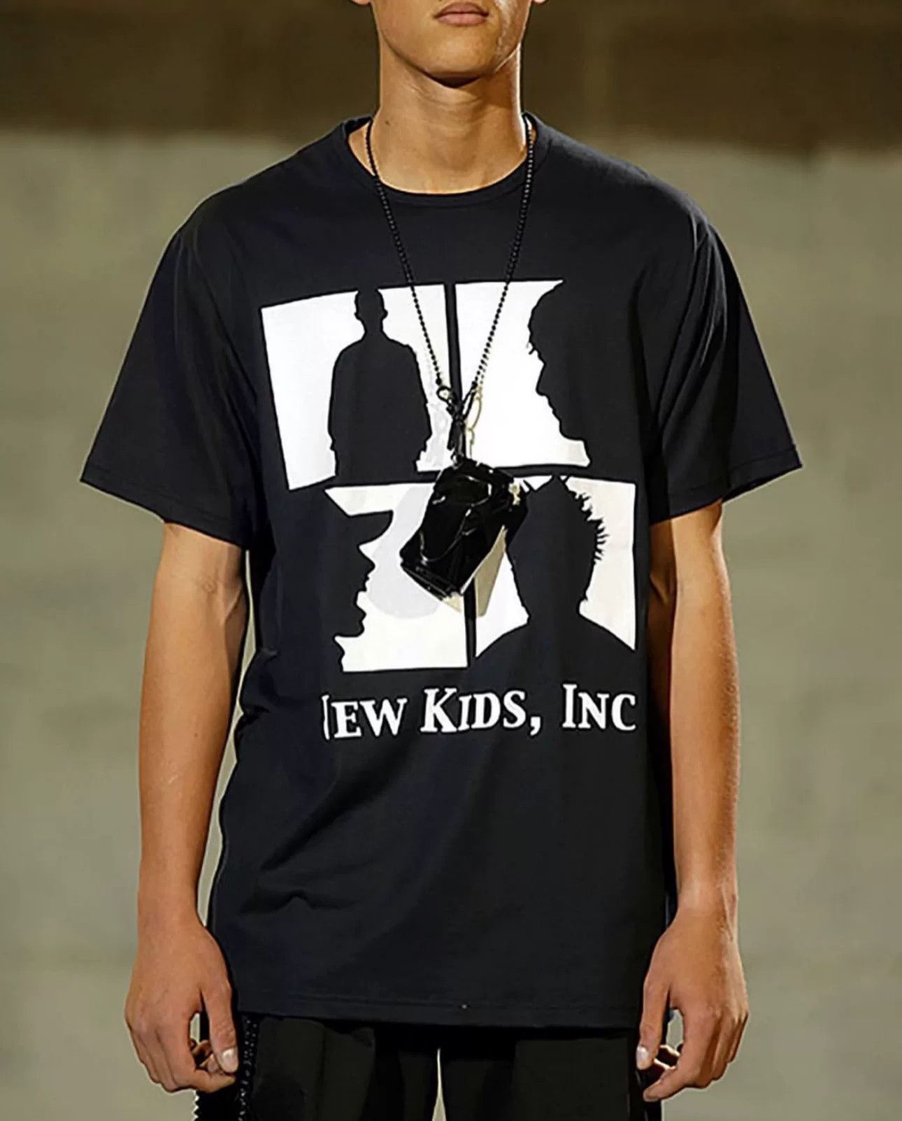 Vintage Vintage 90s Bauhaus Raf Simons Tee Size US XL / EU 56 / 4 - 6 Thumbnail