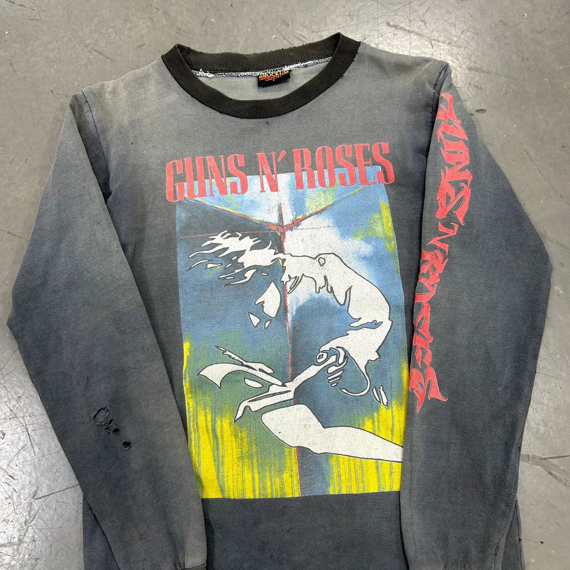 Vintage Vintage 90s Guns N Roses Tee Size US S / EU 44-46 / 1 - 4 Thumbnail