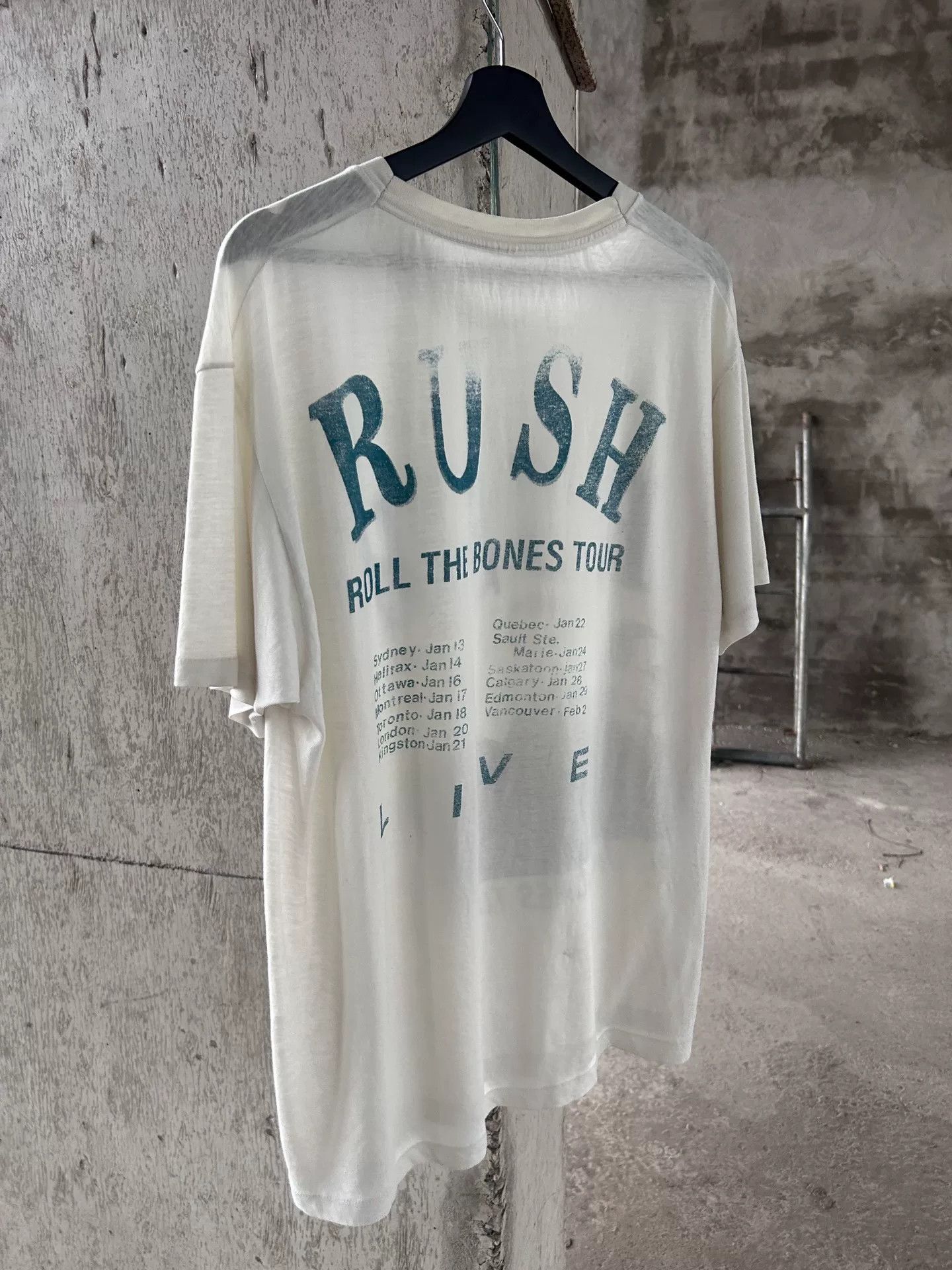 Vintage Vintage Rush 90s Band Short Sleeve Tee Size US M / EU 48-50 / 2 - 4 Thumbnail