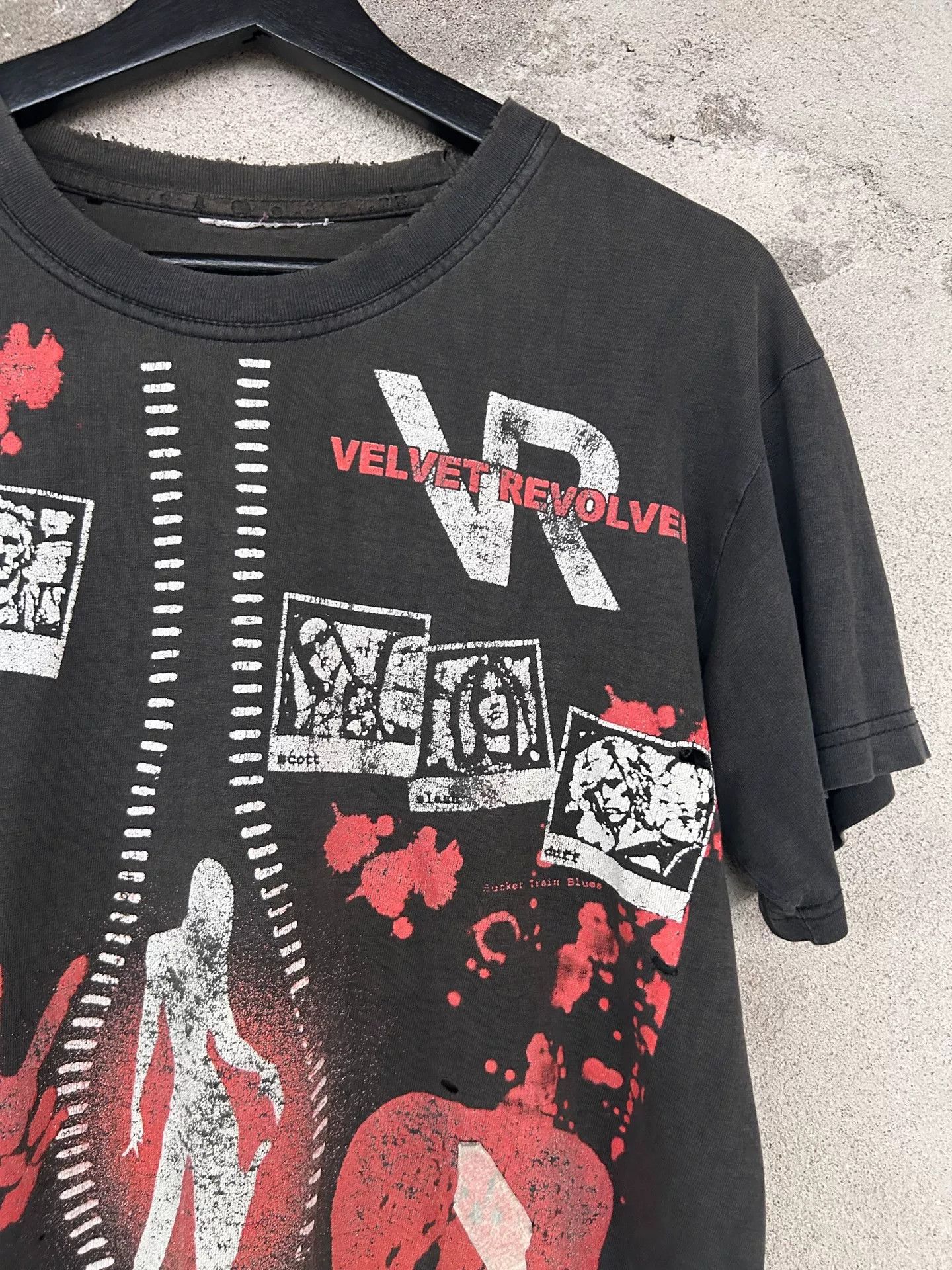 Vintage Vintage 90s Velvet Revolver Band Tee Size US M / EU 48-50 / 2 - 4 Thumbnail