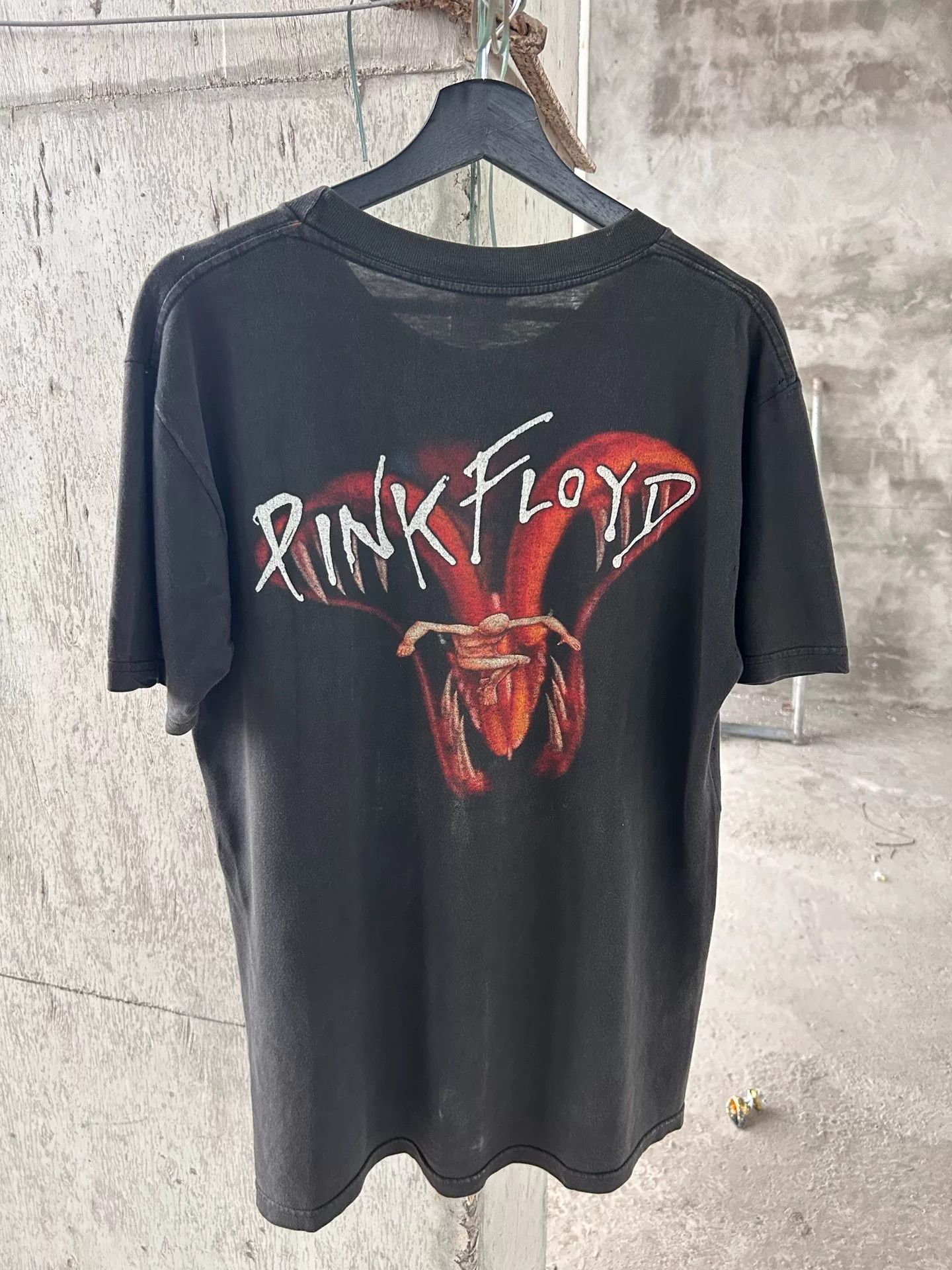 Vintage Vintage Pink Floyd 90s Band Tee Size US M / EU 48-50 / 2 - 6 Thumbnail
