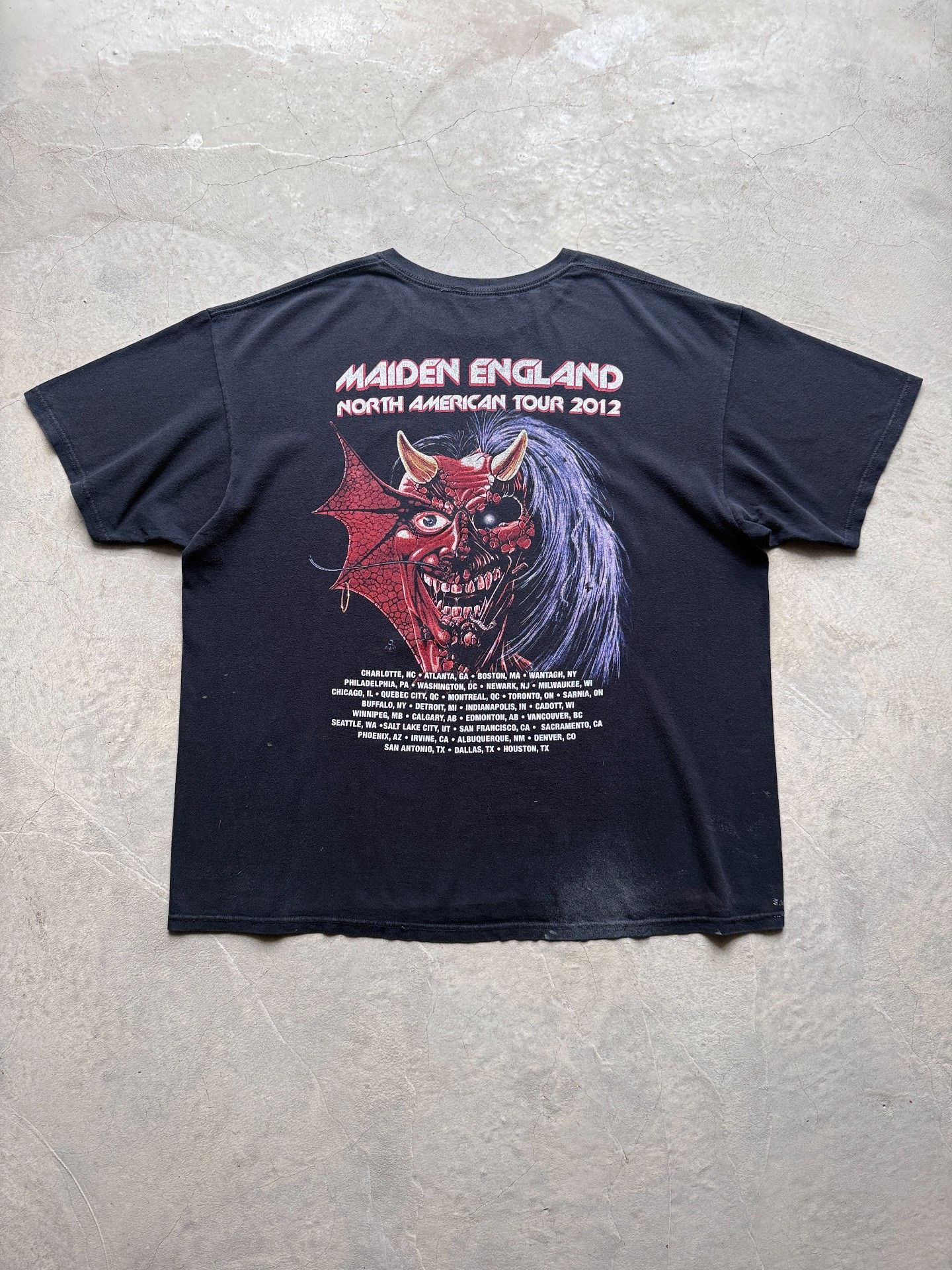 Vintage Vintage Iron Maiden 2012 Tour Band Tee Size US XXL / EU 58 / 5 - 5 Thumbnail