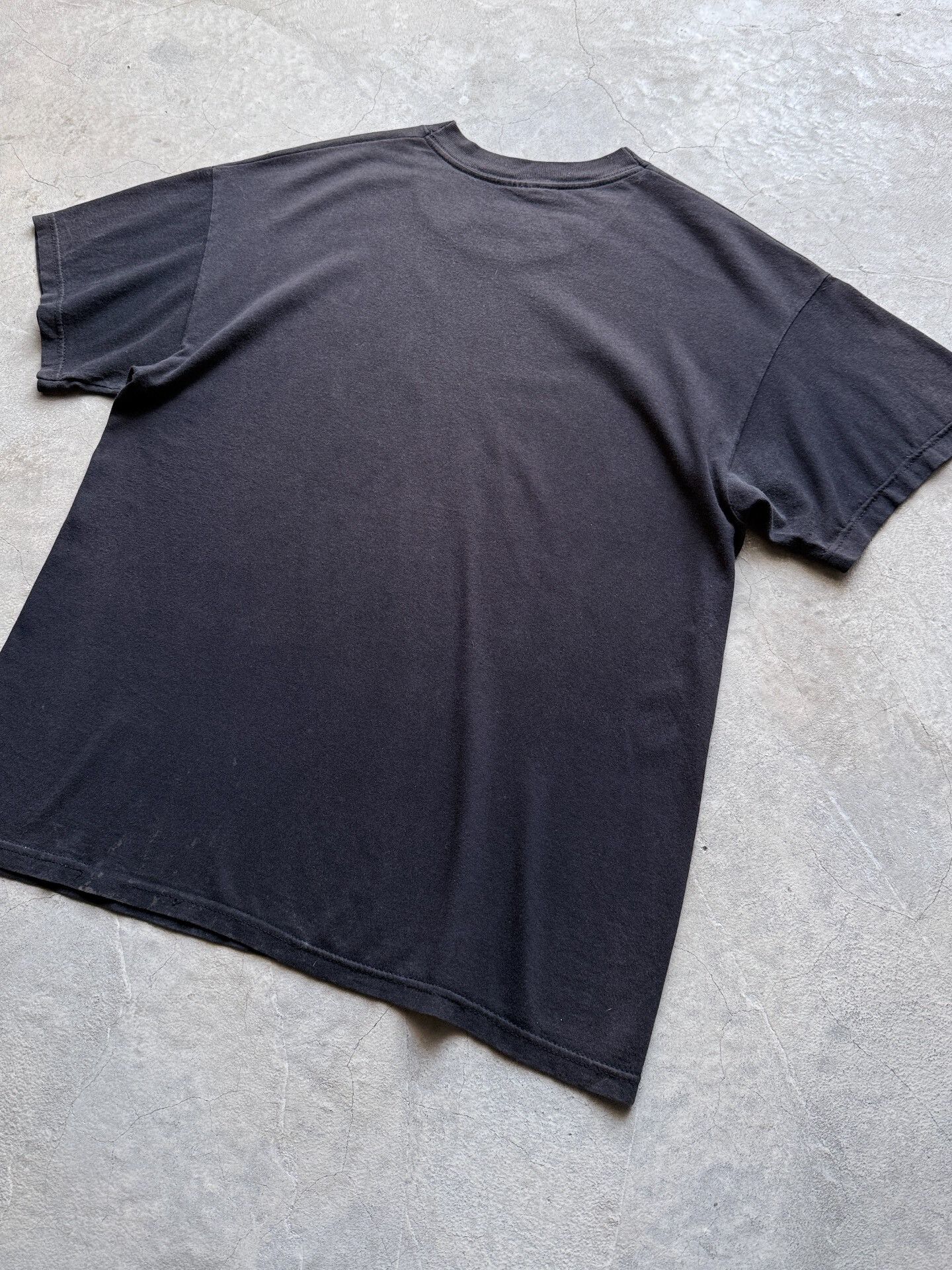 Vintage Vintage 00s Hulk Marvel Movie Tee Size US L / EU 52-54 / 3 - 7 Thumbnail