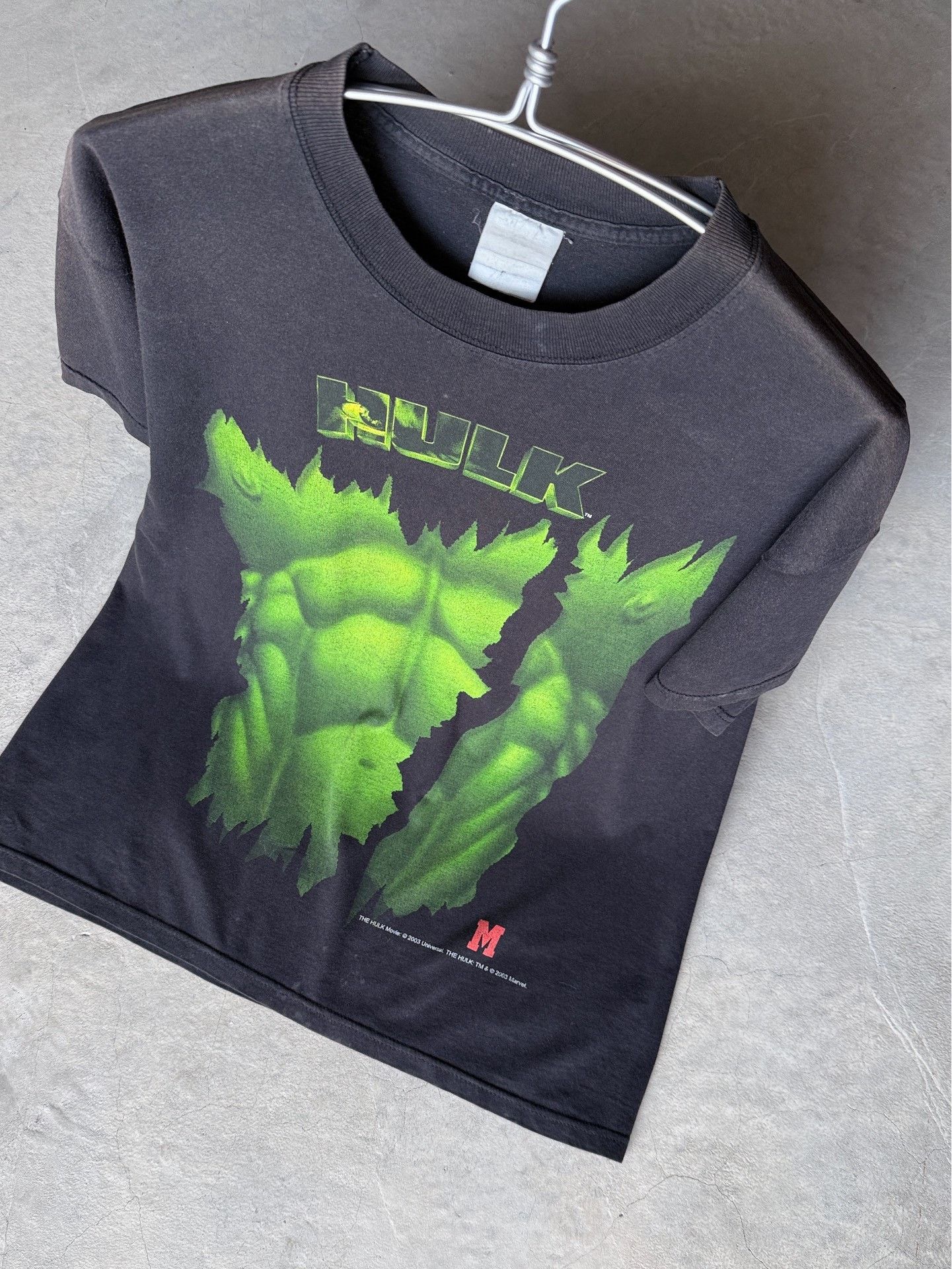 Vintage Vintage 00s Hulk Marvel Movie Tee Size US L / EU 52-54 / 3 - 9 Thumbnail