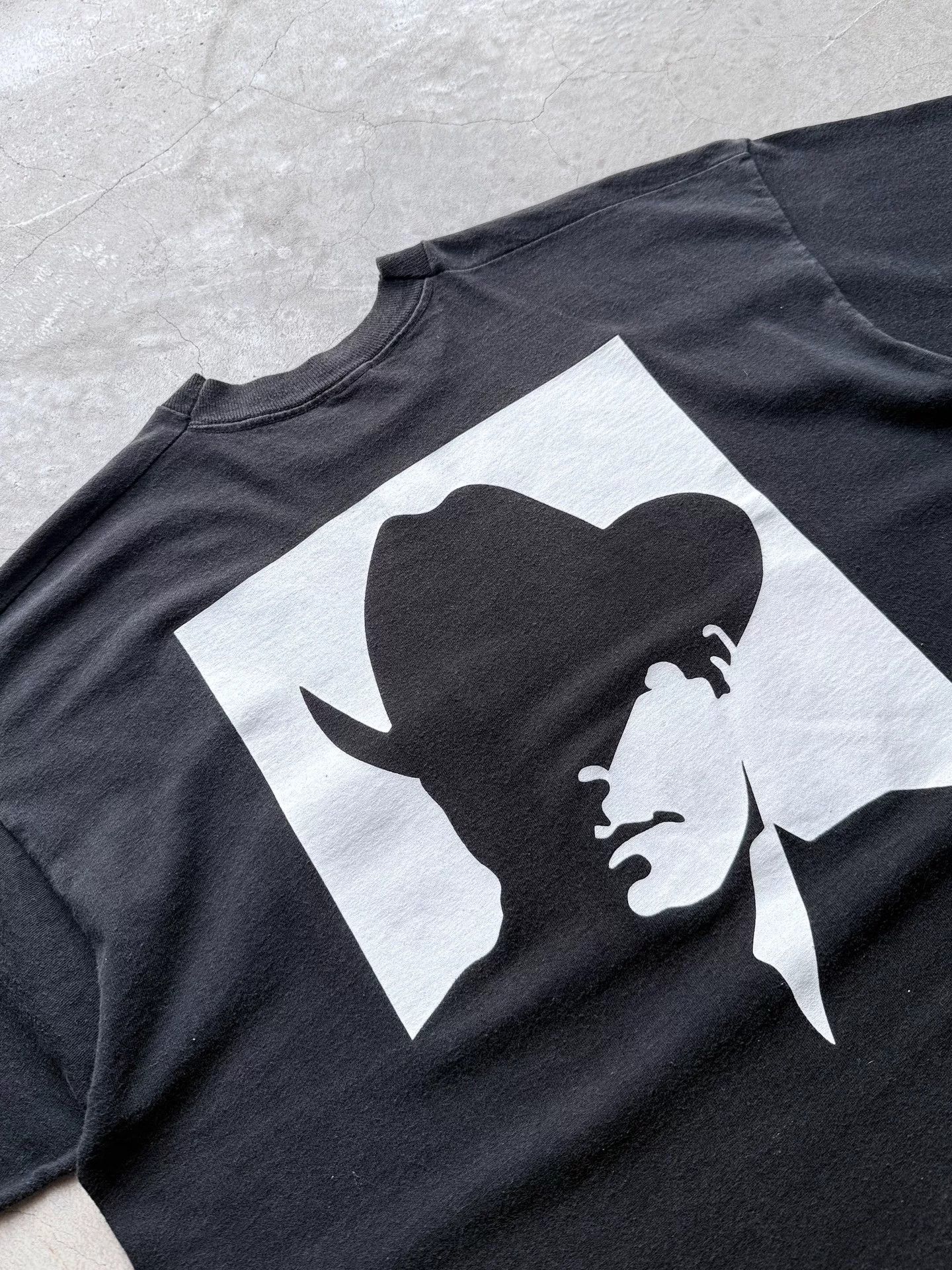Vintage Vintage 90s Marlboro Cowboy Pocket Tee Size US XL / EU 56 / 4 - 7 Thumbnail