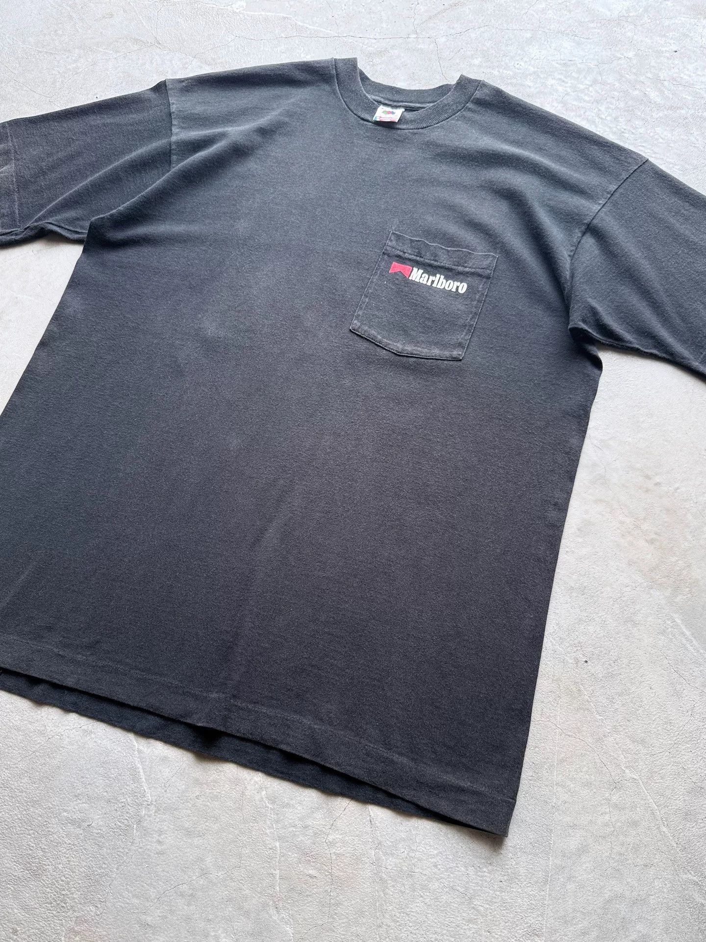 Vintage Vintage 90s Marlboro Cowboy Pocket Tee Size US XL / EU 56 / 4 - 3 Thumbnail