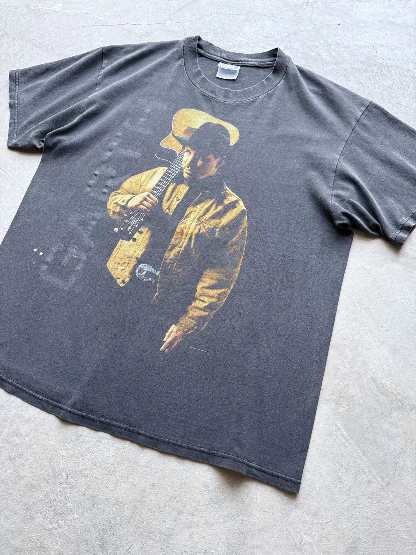 Vintage Vintage 90s Garth Brooks 1998 Tour Tee Size US L / EU 52-54 / 3 - 2 Thumbnail