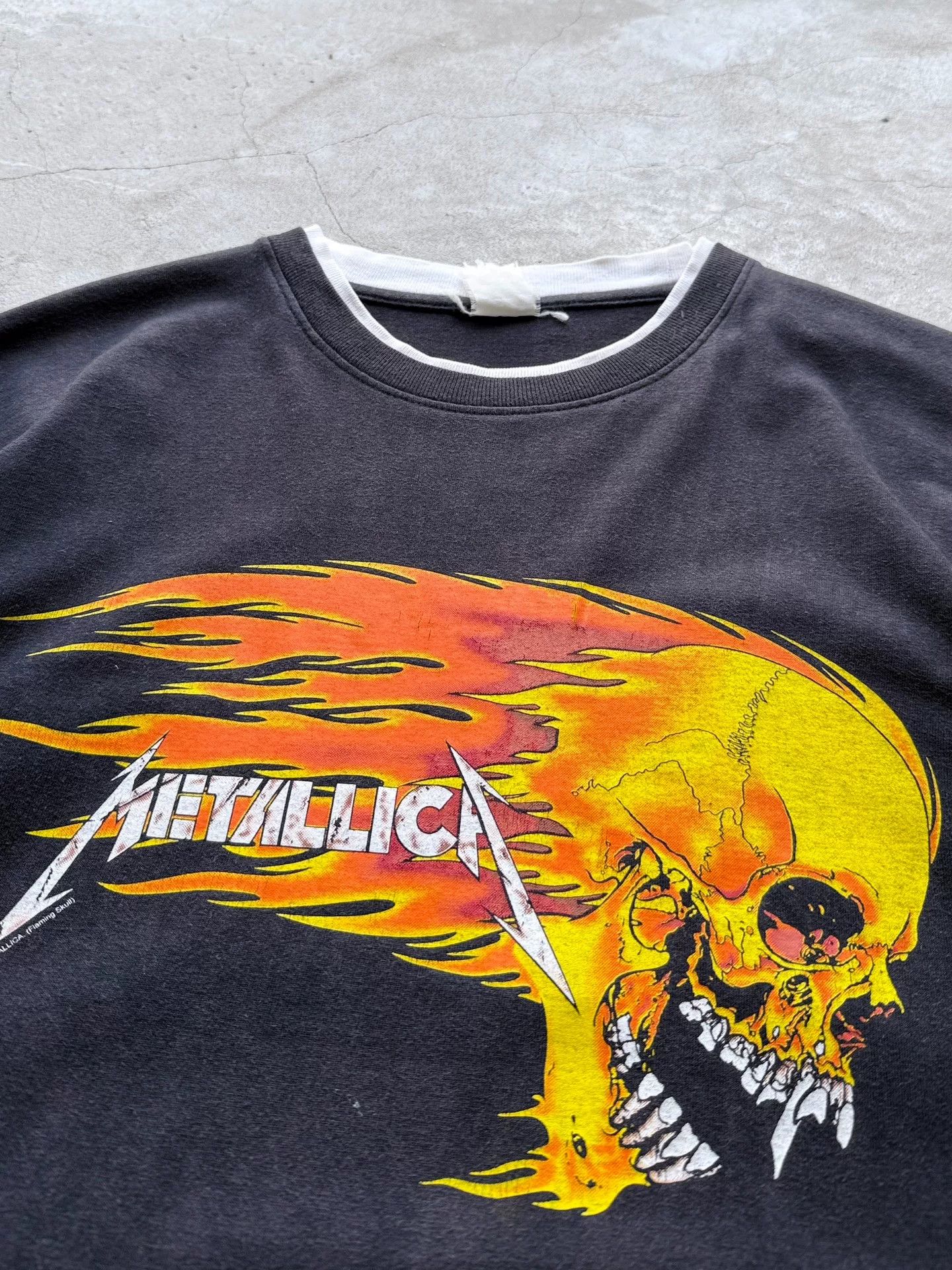 Vintage Vintage 00s Metallica Flame Skull Band Tee Size US L / EU 52-54 / 3 - 4 Thumbnail