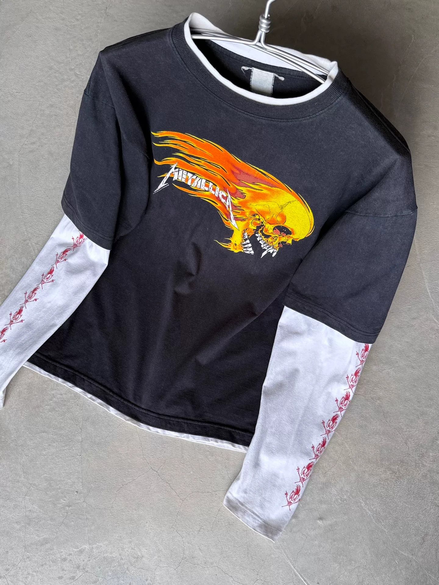 Vintage Vintage 00s Metallica Flame Skull Band Tee Size US L / EU 52-54 / 3 - 8 Thumbnail