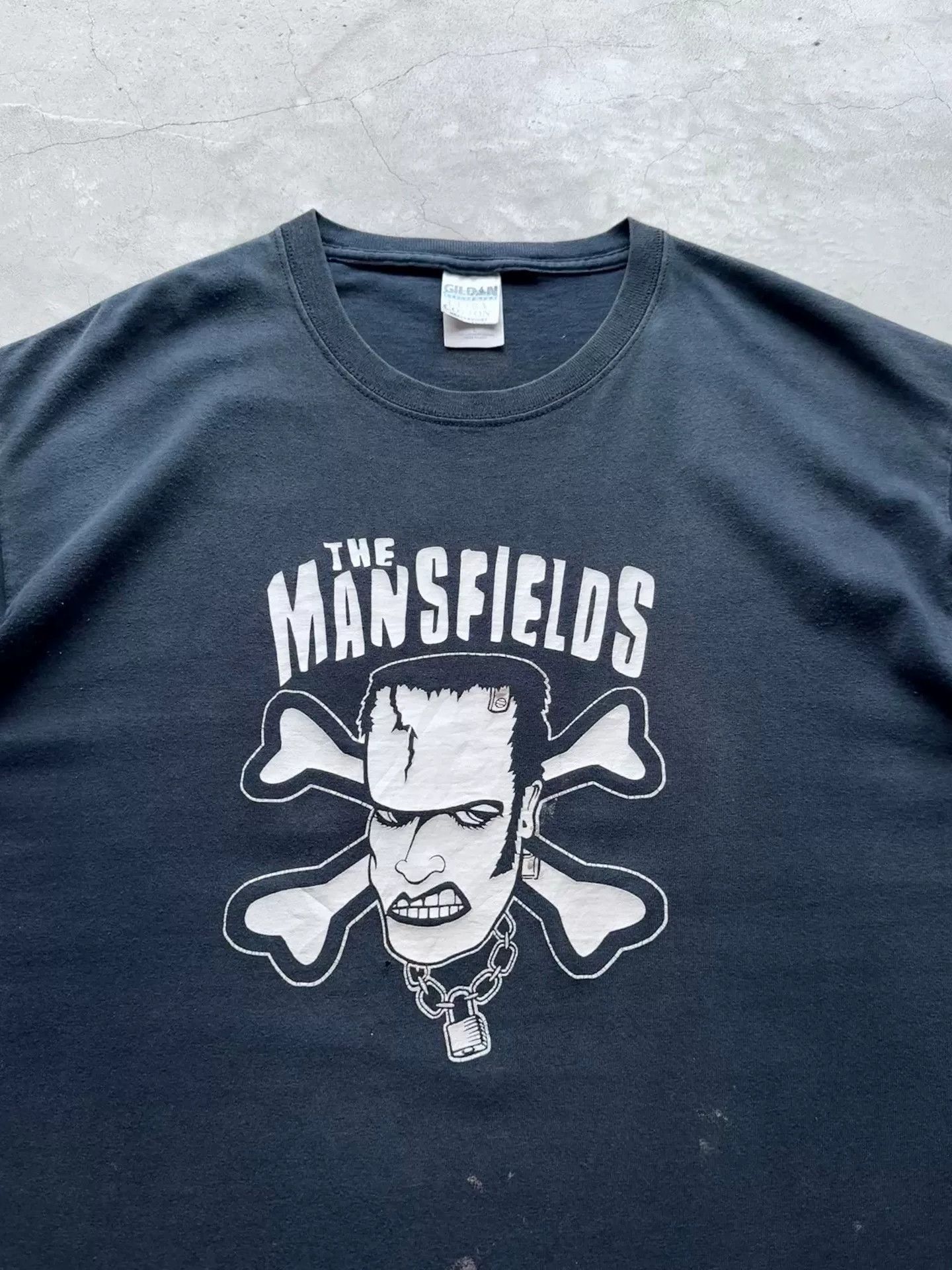 Vintage Vintage 90s The Mansfields Band Tee Size US L / EU 52-54 / 3 - 5 Thumbnail