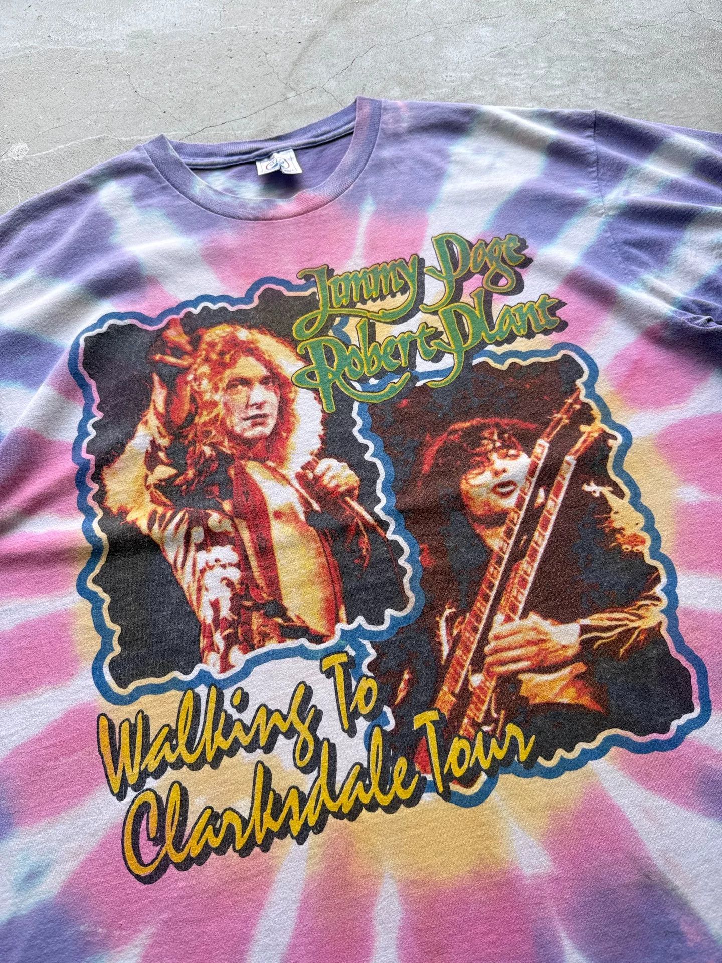 Vintage Vintage 90s Led Zeppelin Tour Band Tee Size US L / EU 52-54 / 3 - 3 Thumbnail