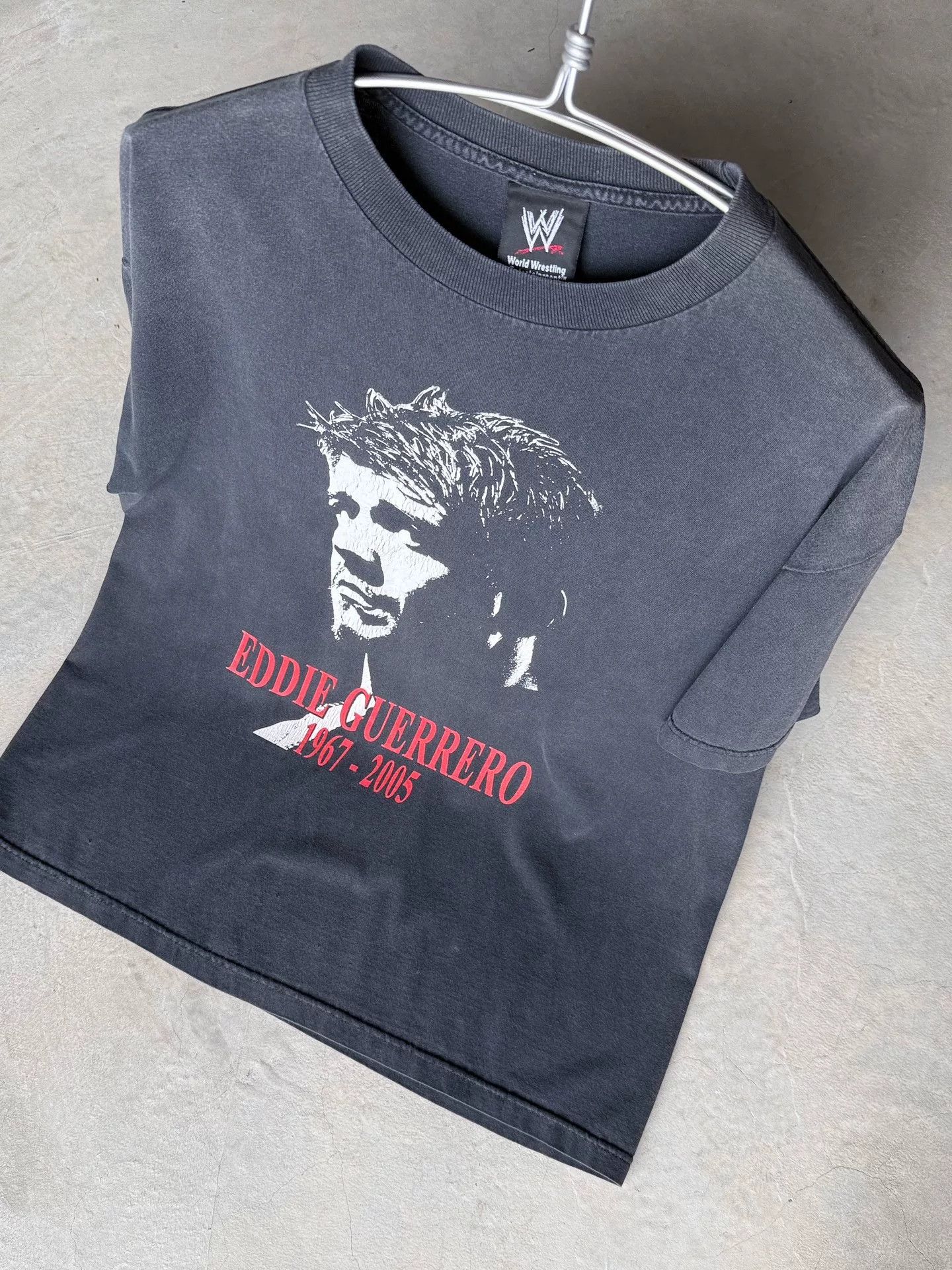 Vintage Vintage 00s Eddie Guerrero WWE Tee Size US XL / EU 56 / 4 - 8 Thumbnail