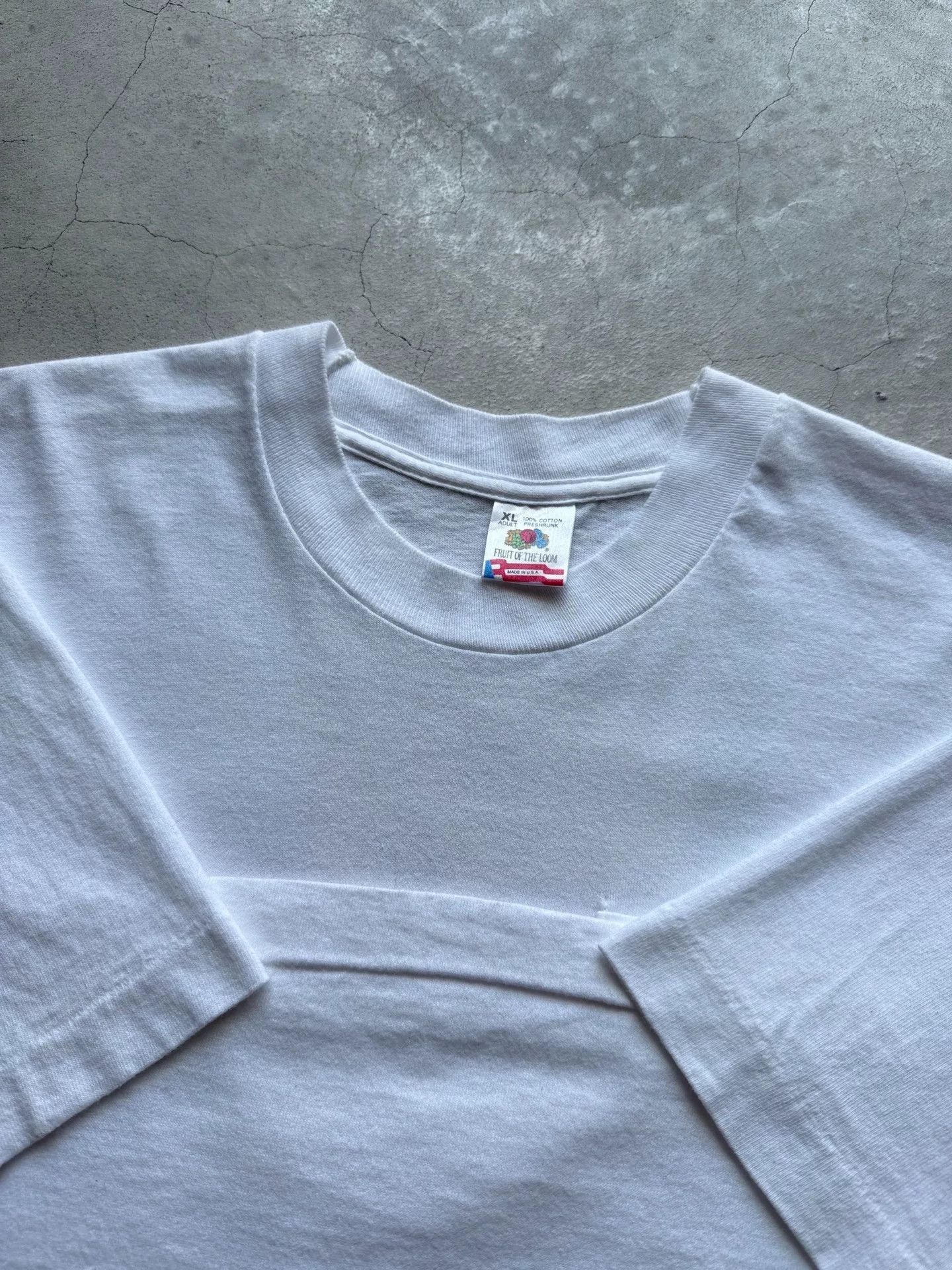 Vintage Vintage 90s Marlboro Pocket Tee Size US XL / EU 56 / 4 - 5 Thumbnail