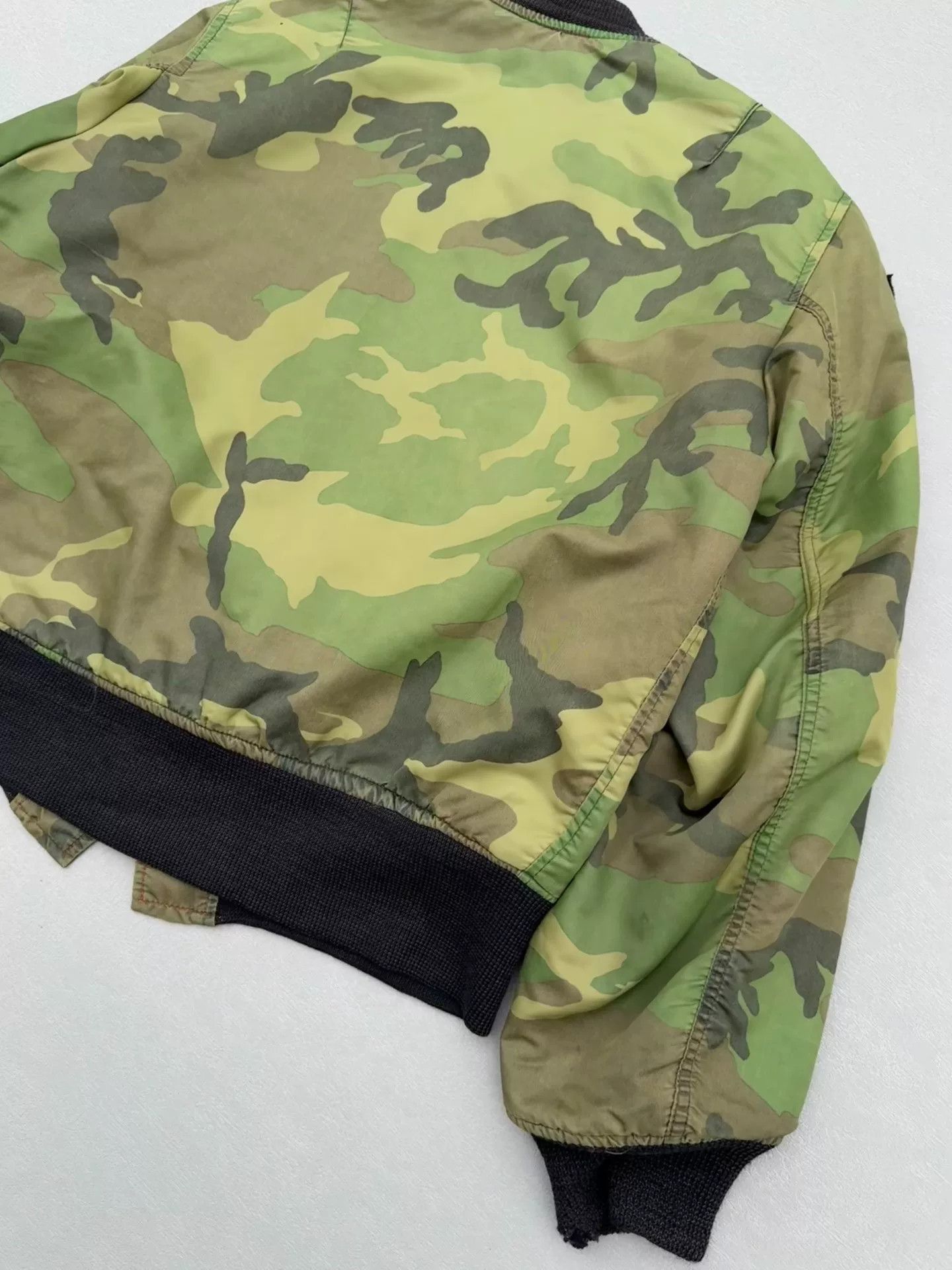 Vintage Vintage 80s USAF Camo MA-1 Bomber Size US M / EU 48-50 / 2 - 7 Thumbnail