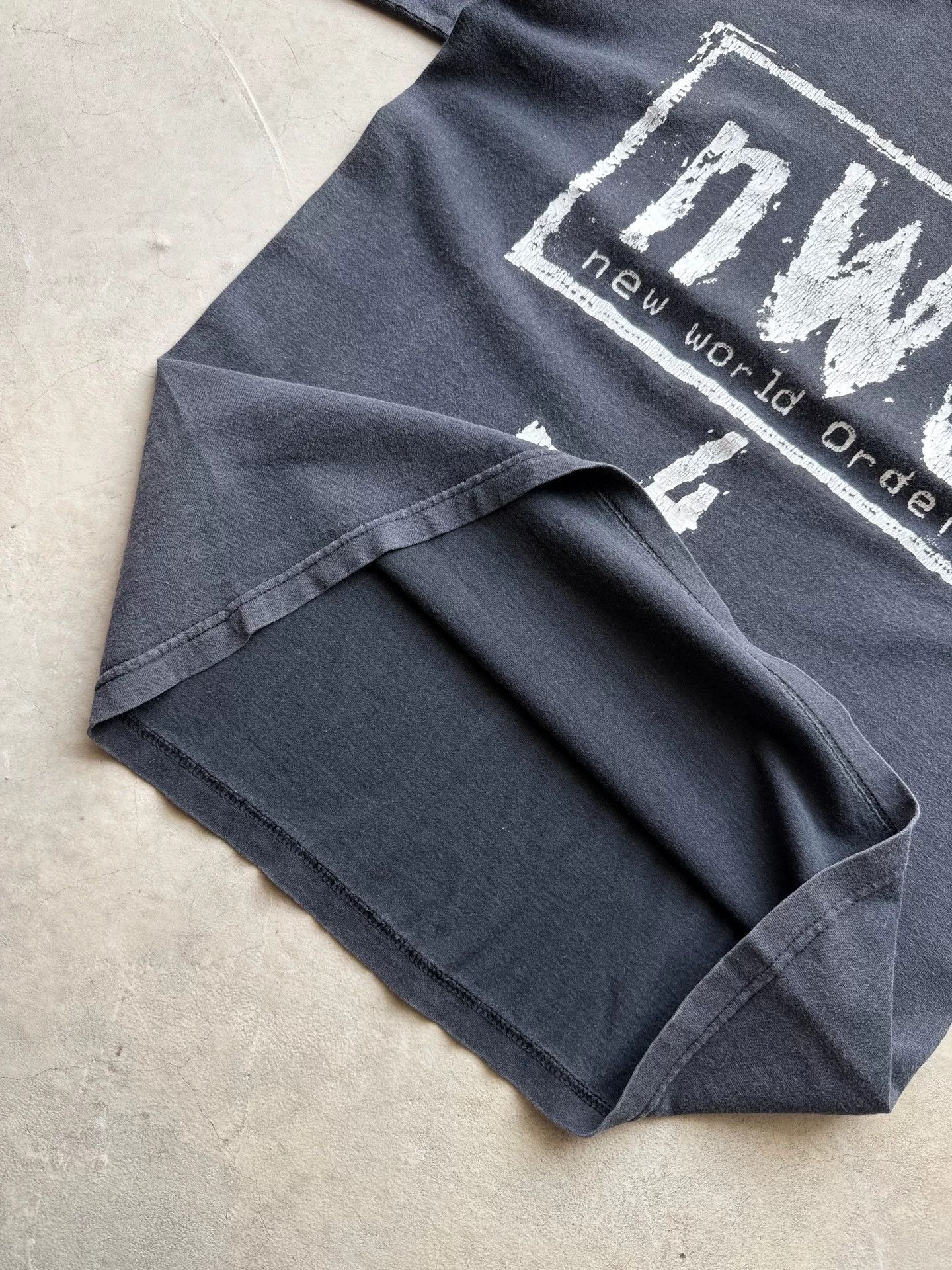 Vintage Vintage 90s NWO 4 Life WWE Tee Size US L / EU 52-54 / 3 - 4 Thumbnail