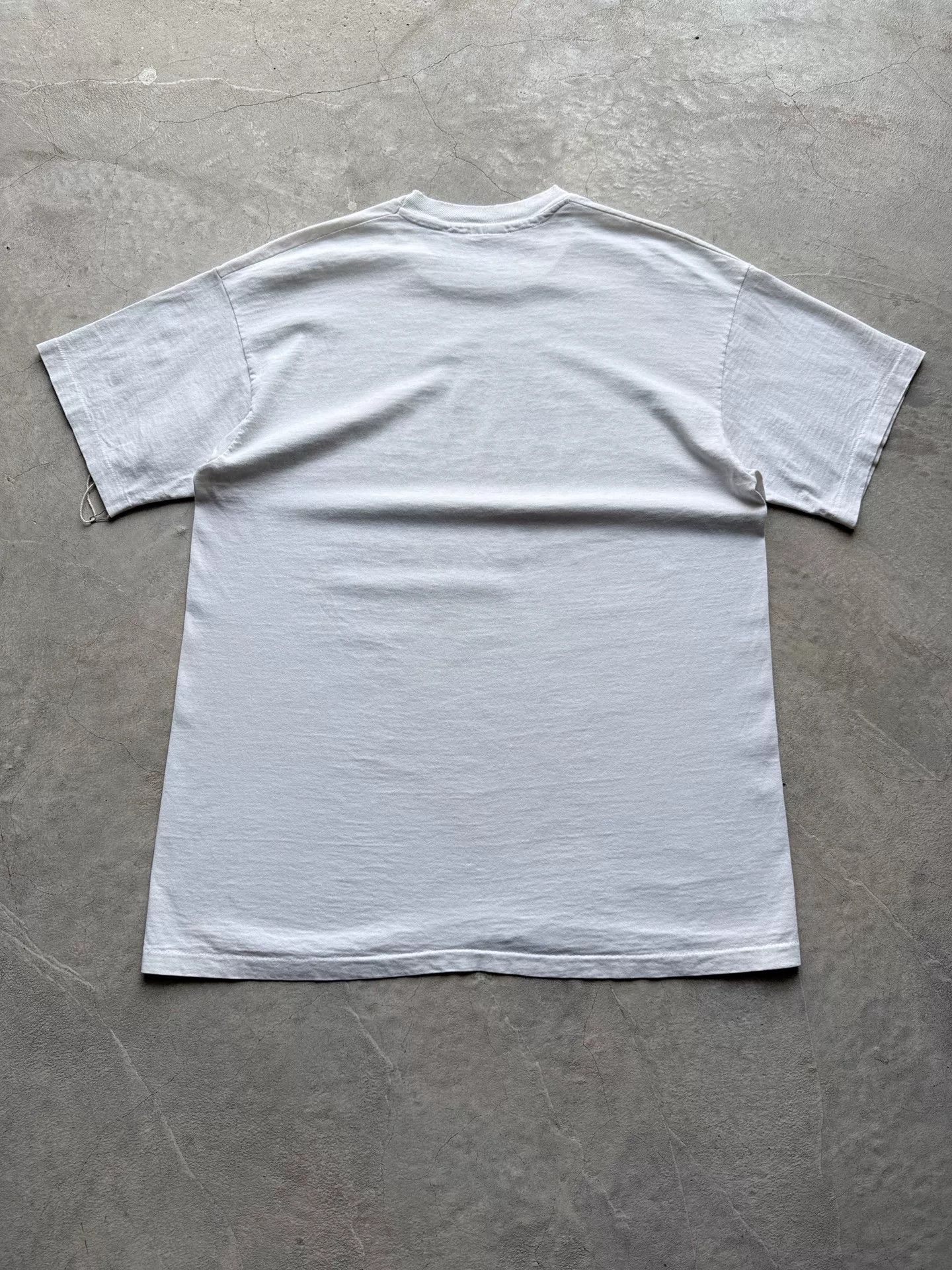 Vintage Vintage 90s Elvis Presley Tee Size US L / EU 52-54 / 3 - 6 Thumbnail